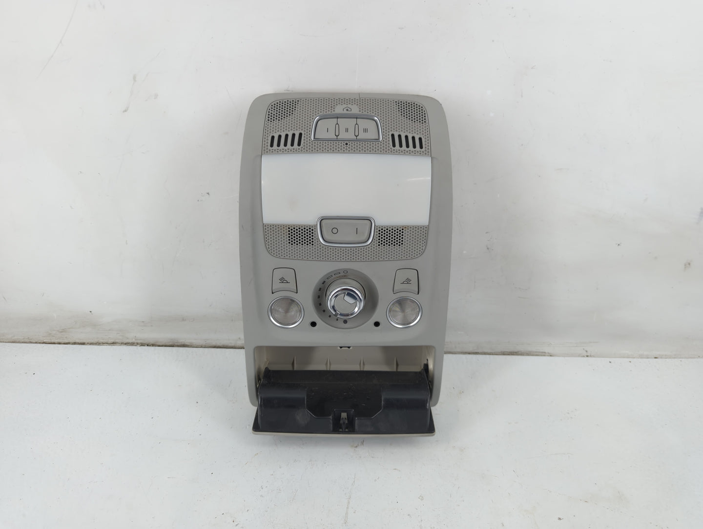 2013-2015 Audi A4 Overhead Roof Console 1093223 - Oemusedautoparts1.com