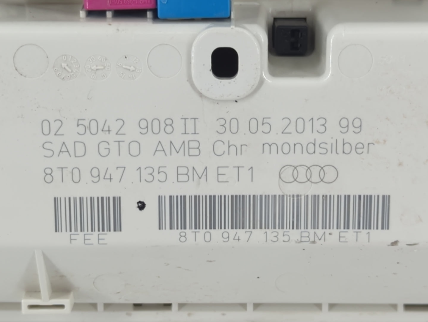 2013-2015 Audi A4 Overhead Roof Console 1093223 - Oemusedautoparts1.com