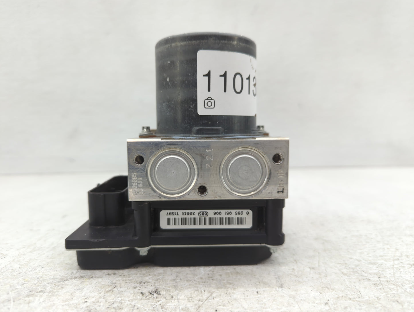 2014-2016 Audi A4 ABS Pump Control Module Replacement P/N:0 265 239 452 8K0 907 379 CE Fits Fits 2014 2015 2016 OEM Used Aut