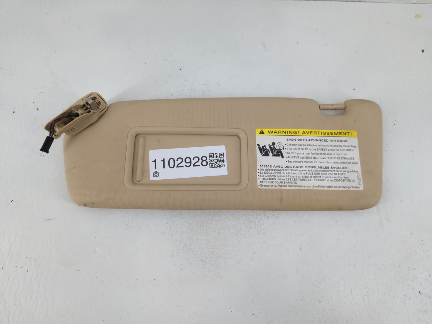 2013-2016 Audi A4 Sun Visor Shade Replacement Driver Left Mirror Fits Fits 2013 2014 2015 2016 OEM Used Auto Parts - Oemused