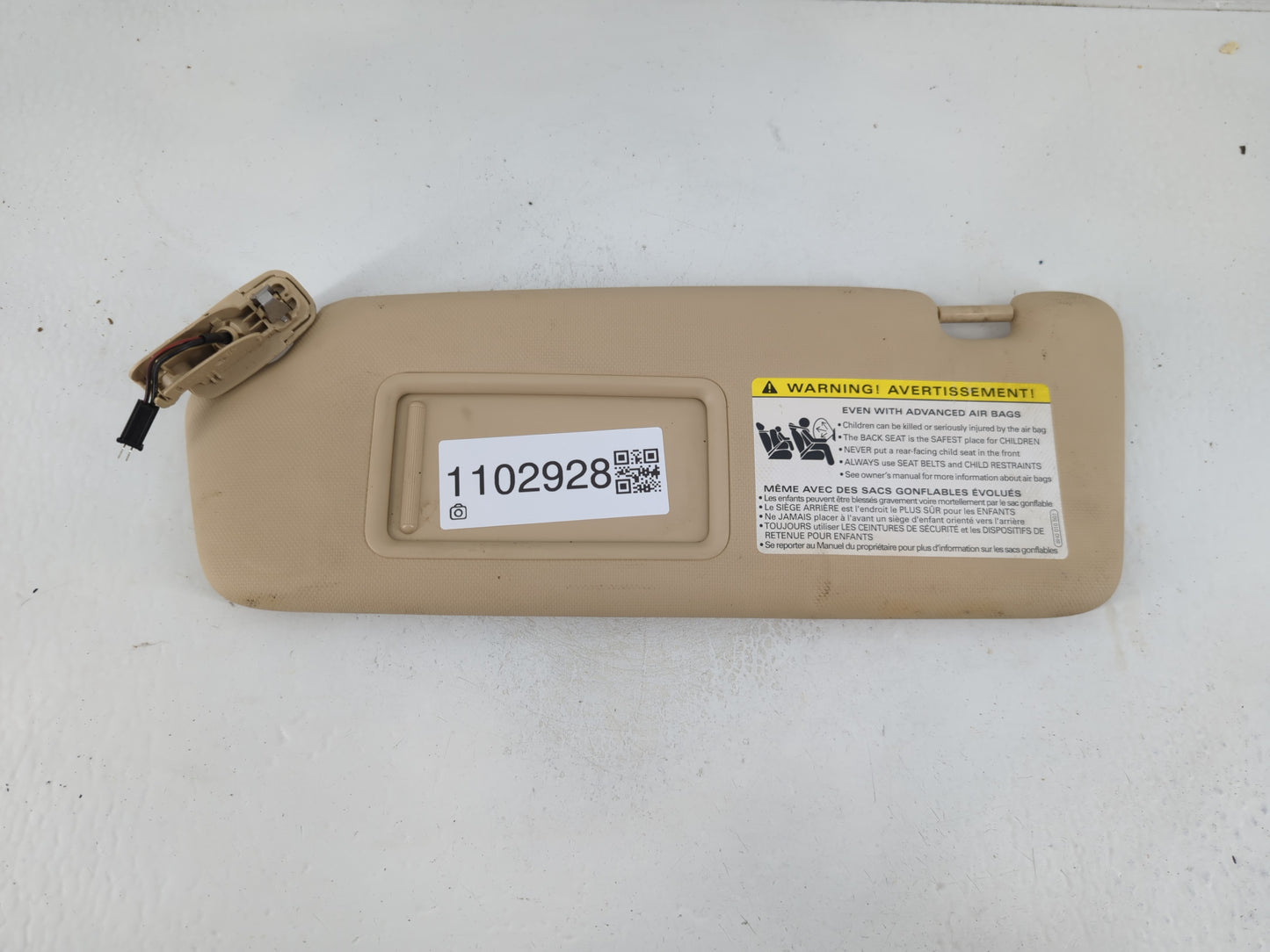 2013-2016 Audi A4 Sun Visor Shade Replacement Driver Left Mirror Fits Fits 2013 2014 2015 2016 OEM Used Auto Parts - Oemused