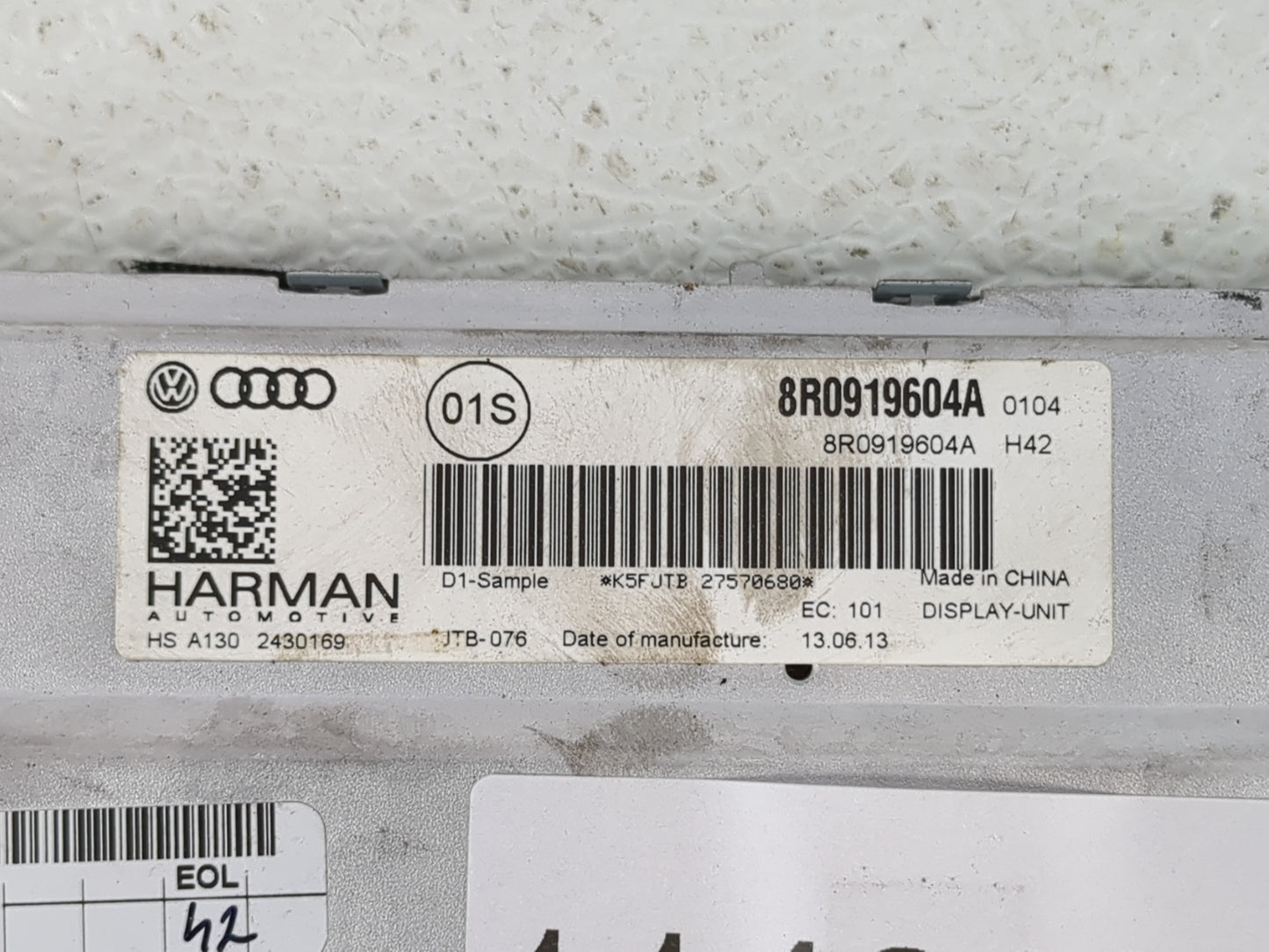 2013-2016 Audi A4 Information Display Screen - Oemusedautoparts1.com