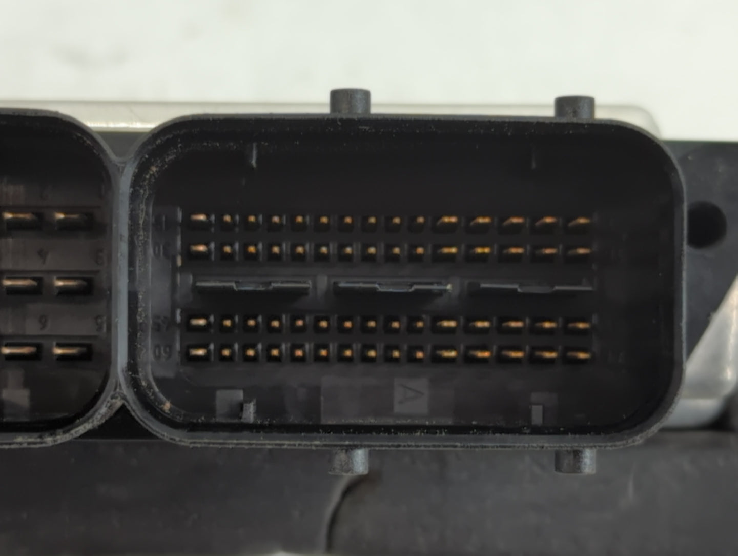 2014 Audi A4 PCM Engine Control Computer ECU ECM PCU OEM P/N:8K5 907 115 J Fits Fits 2013 OEM Used Auto Parts - Oemusedautop