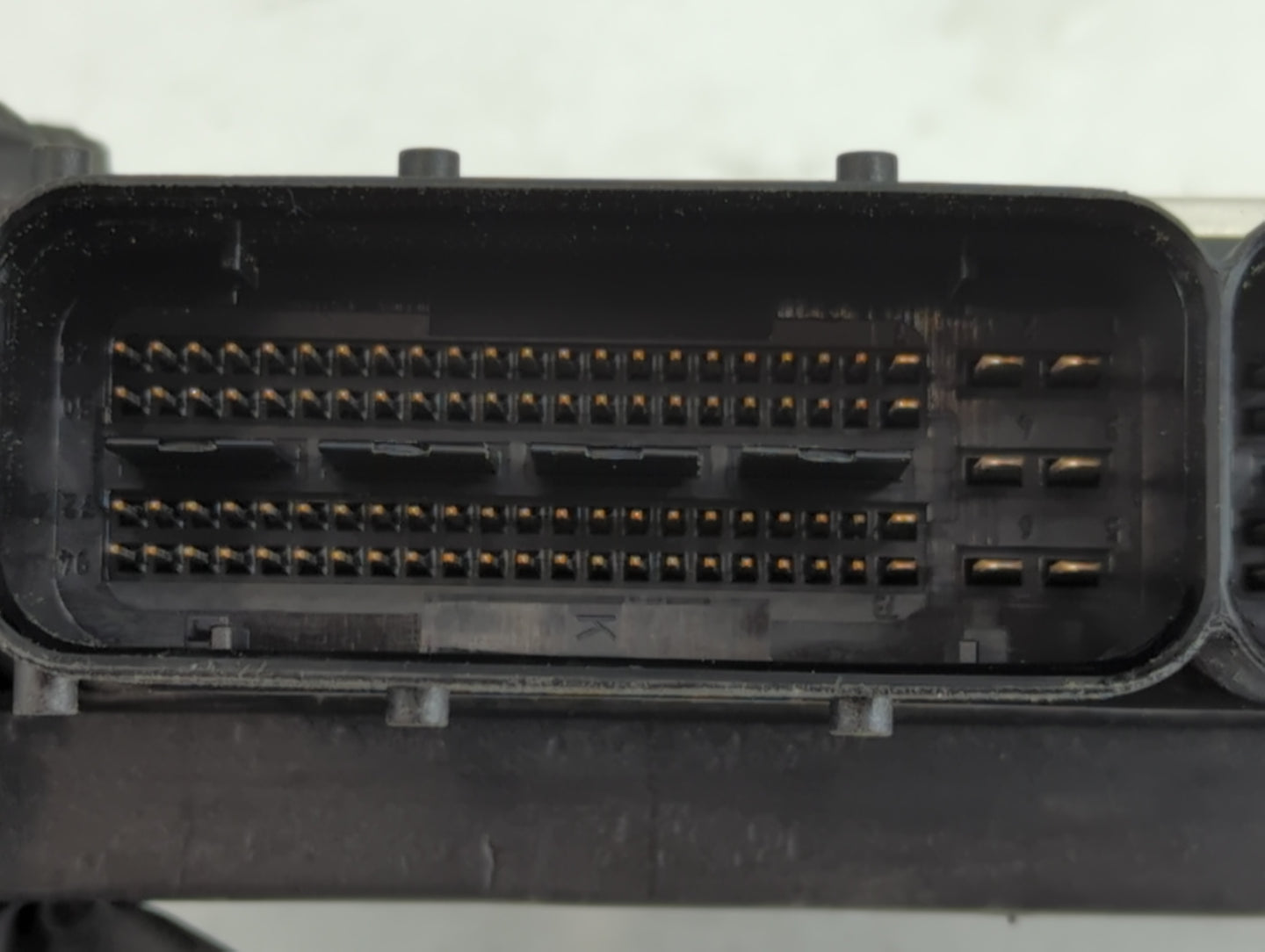 2014 Audi A4 PCM Engine Control Computer ECU ECM PCU OEM P/N:8K5 907 115 J Fits Fits 2013 OEM Used Auto Parts - Oemusedautop