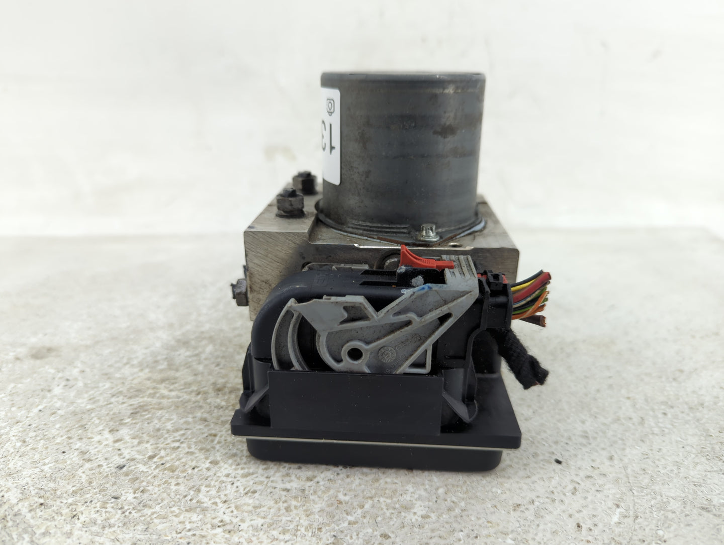 2014-2016 Audi A4 ABS Pump Control Module Replacement P/N:8K0 614 51 0 265 239 348 Fits Fits 2014 2015 2016 OEM Used Auto Pa