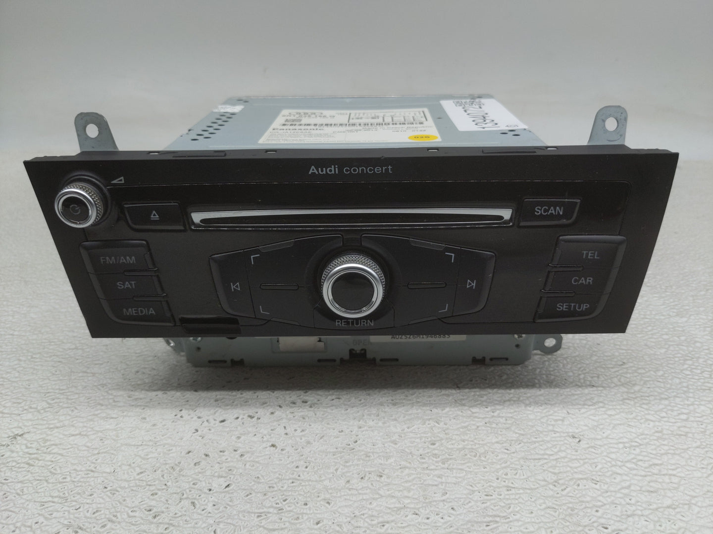 2013-2016 Audi A4 Radio AM FM Cd Player Receiver Replacement P/N:8R1 035 186 Q Fits Fits 2013 2014 2015 2016 OEM Used Auto P