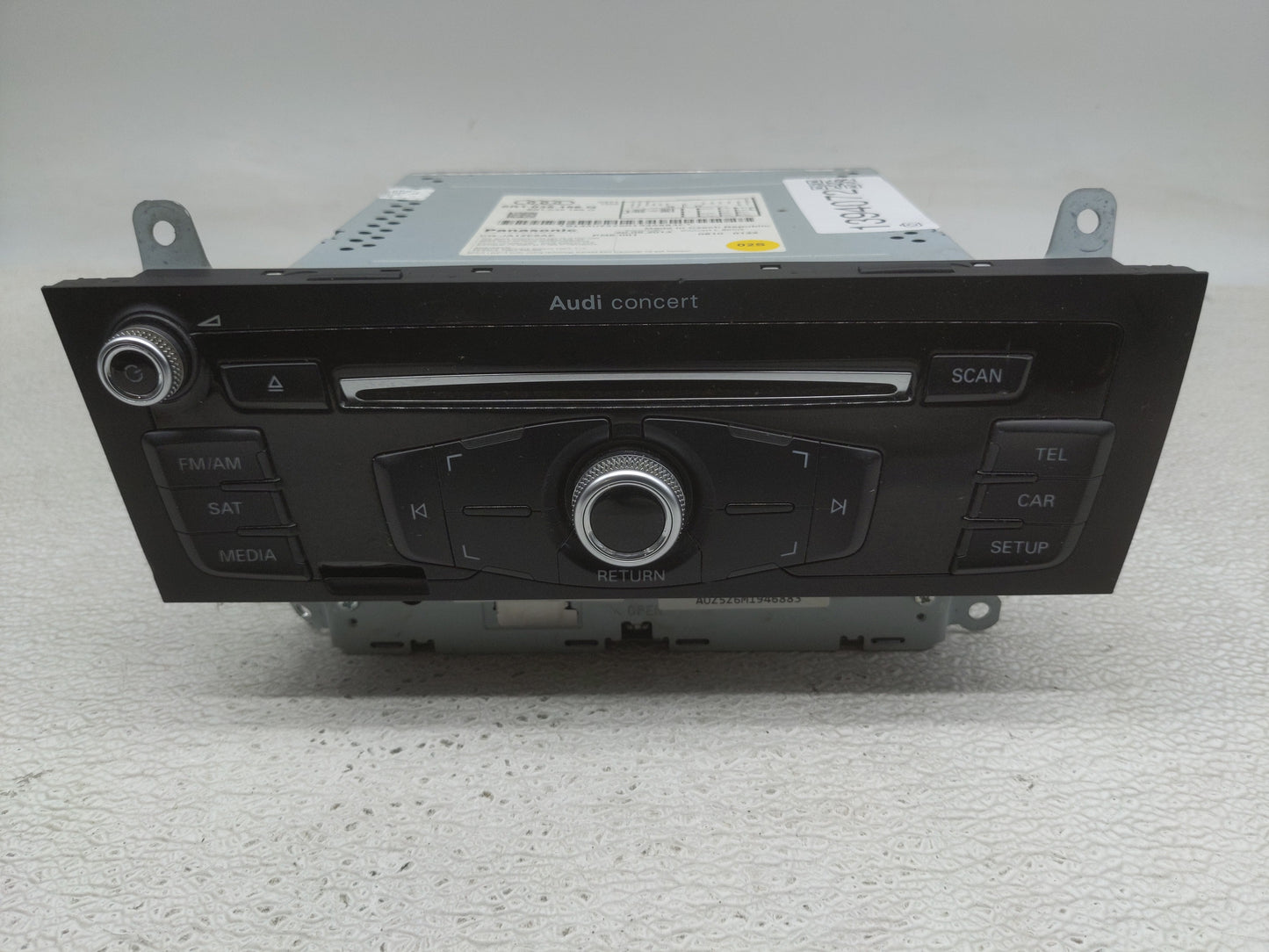 2013-2016 Audi A4 Radio AM FM Cd Player Receiver Replacement P/N:8R1 035 186 Q Fits Fits 2013 2014 2015 2016 OEM Used Auto P