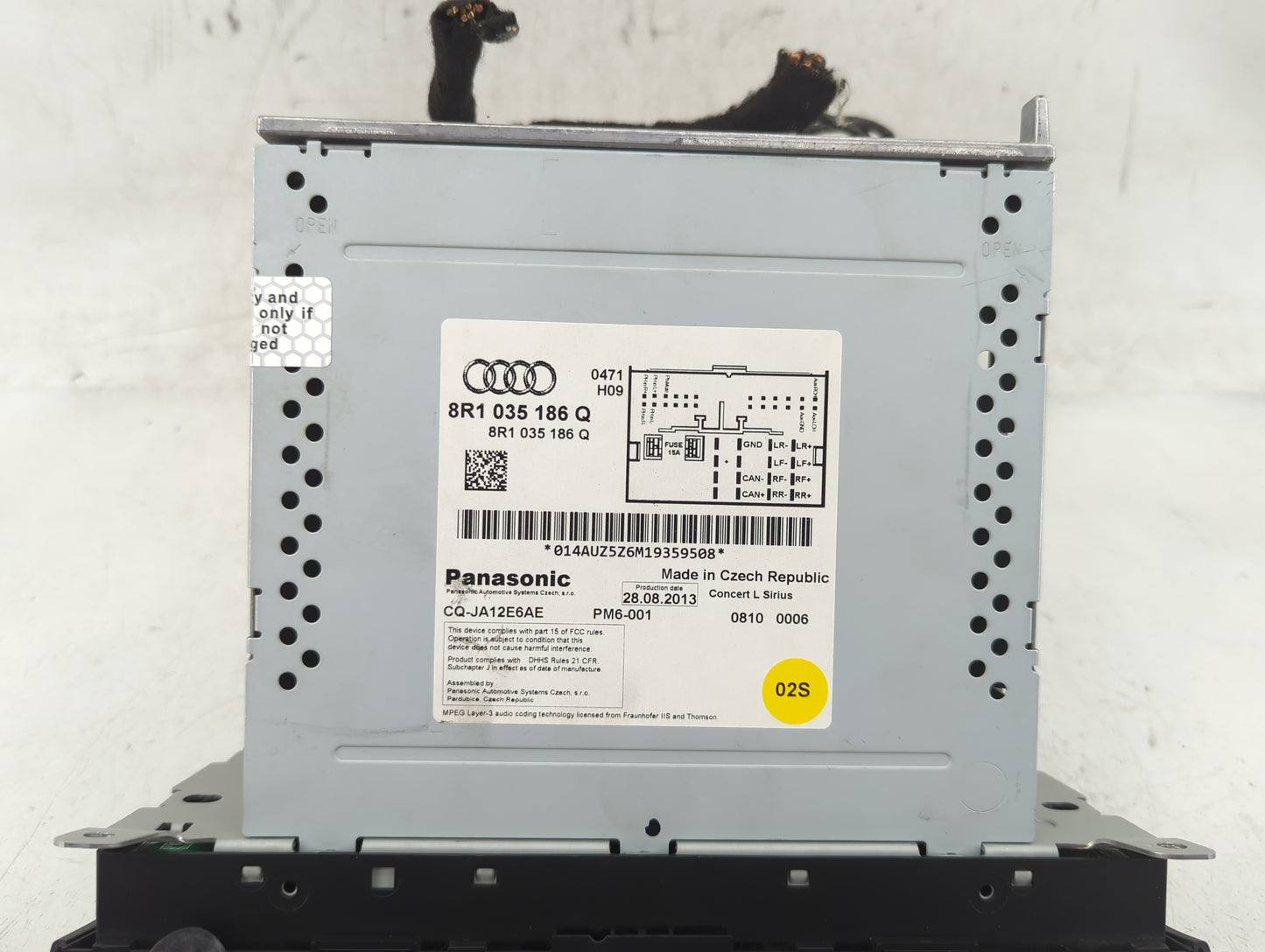 2013-2015 Audi A4 Radio AM FM Cd Player Receiver Replacement P/N:8R1 035 186 Q Fits Fits 2013 2014 2015 OEM Used Auto Parts 