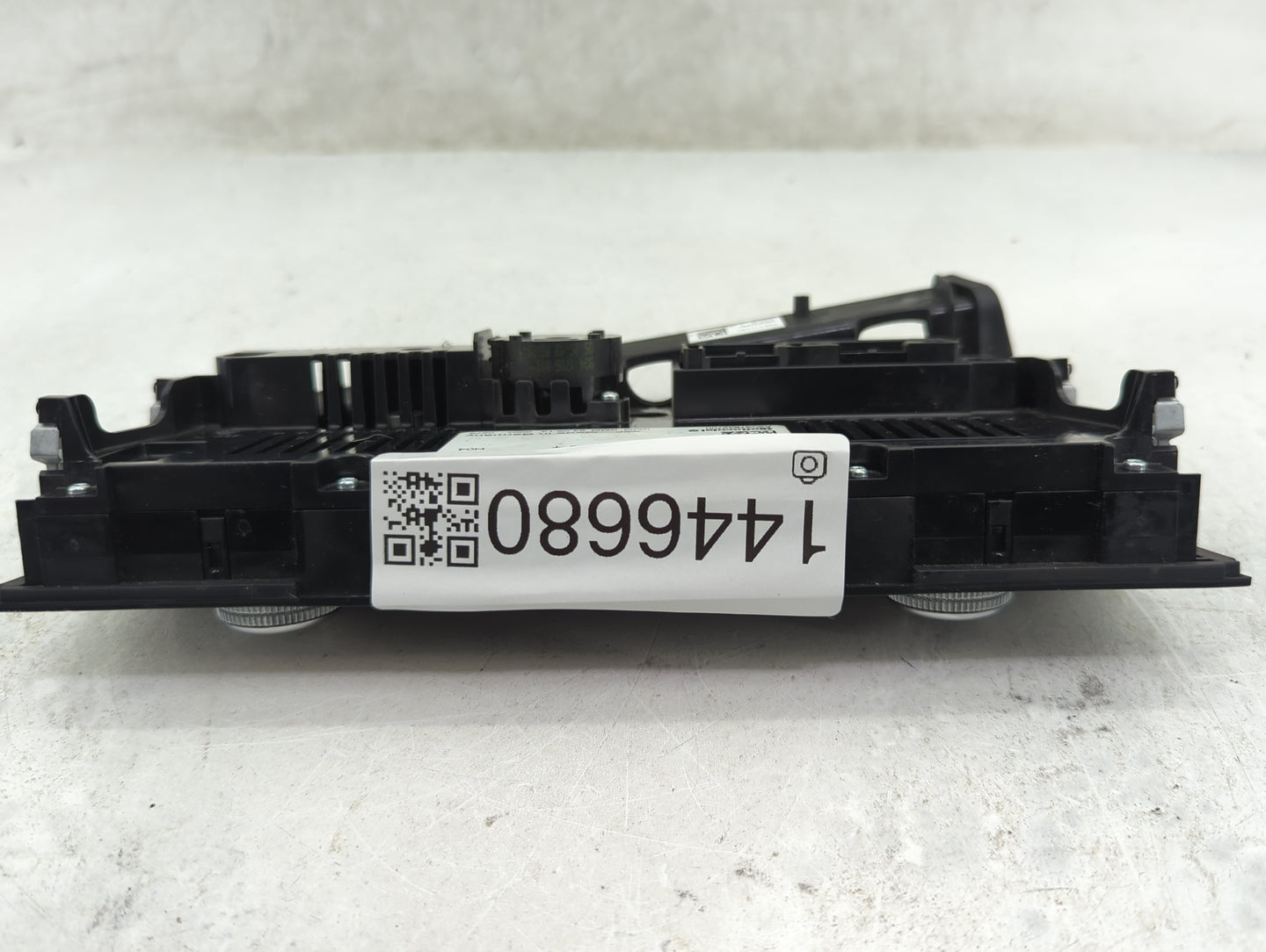 2013-2016 Audi A4 Climate Control Module Temperature AC/Heater Replacement P/N:8K1820043T A2C34772301 Fits OEM Used Auto Par