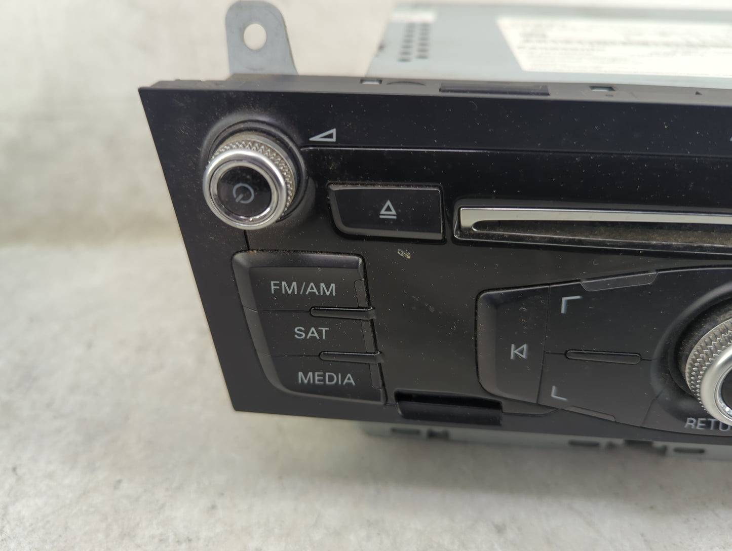 2013-2016 Audi A4 Radio AM FM Cd Player Receiver Replacement P/N:8R1035186Q CQ-JA12E6AE Fits Fits 2013 2014 2015 2016 OEM Us