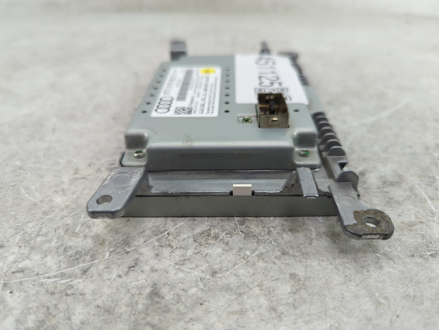 2009-2016 Audi A4 Information Display Screen - Oemusedautoparts1.com