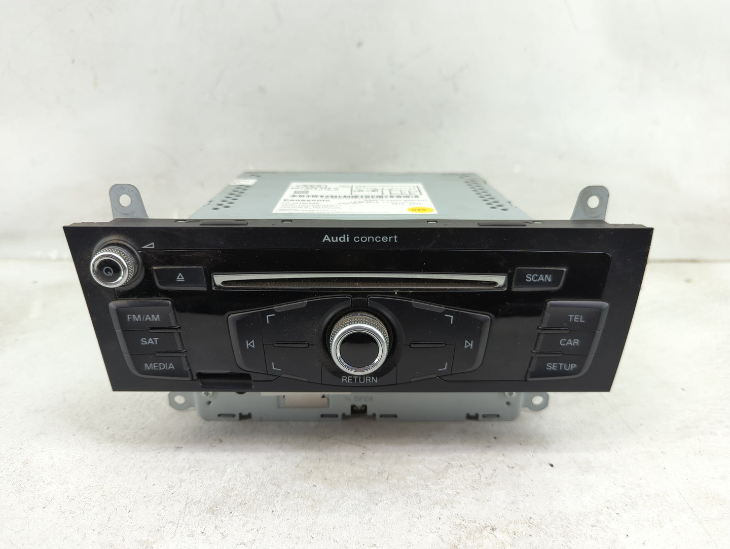 2013-2016 Audi A4 Radio AM FM Cd Player Receiver Replacement P/N:8R1035186Q CQ-JA12E6AE Fits Fits 2013 2014 2015 2016 OEM Us