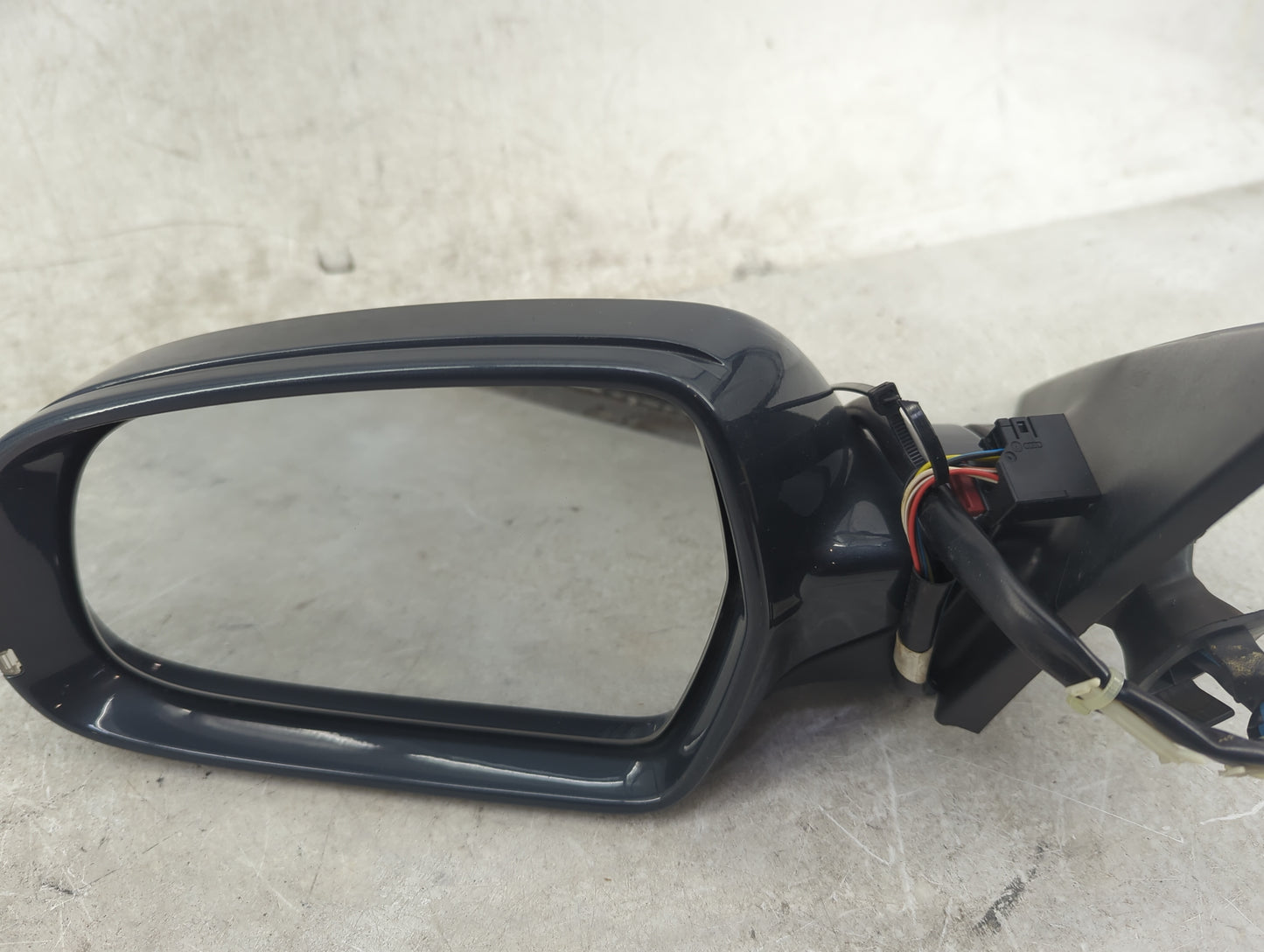 2010-2016 Audi A4 Driver Side View Mirror - Left Door Mirror OEM Used - Oemusedautoparts1.com