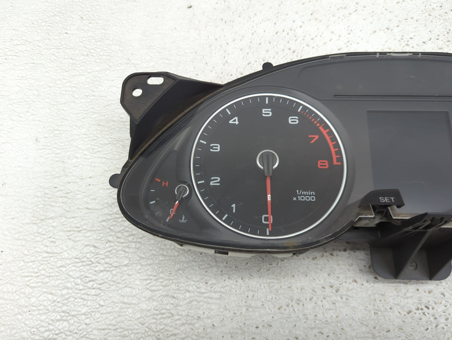 2013-2016 Audi A4 Instrument Cluster Speedometer Gauges P/N:8K0920951E 503002560431 Fits Fits 2013 2014 2015 2016 OEM Used A