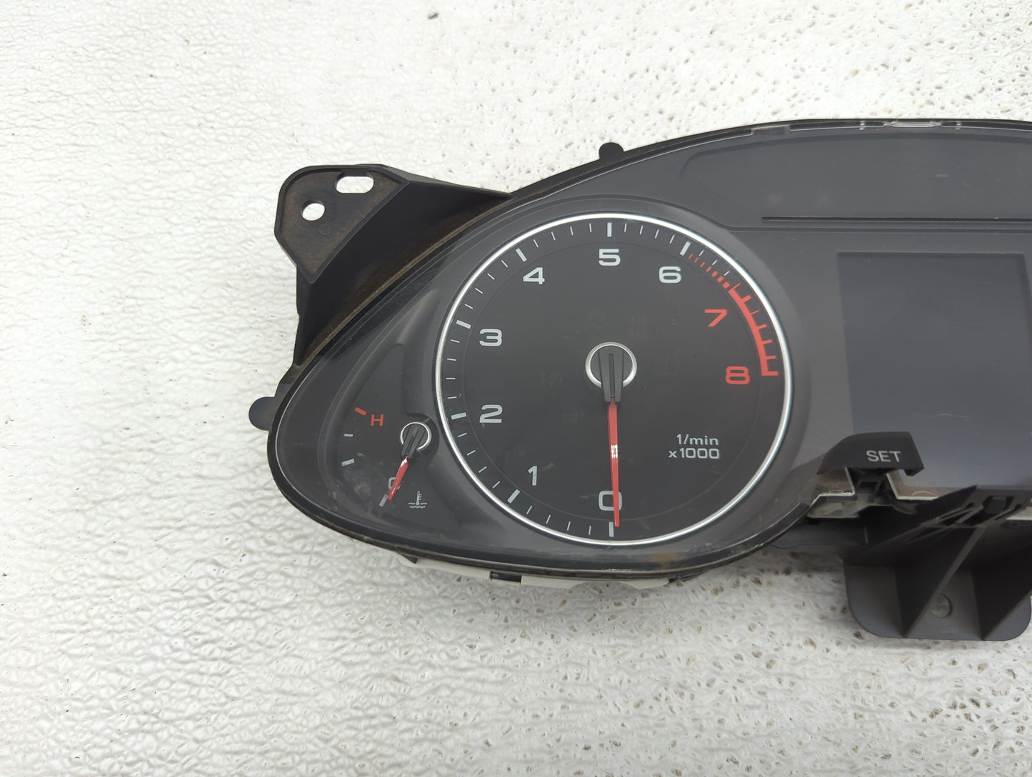 2013-2016 Audi A4 Instrument Cluster Speedometer Gauges P/N:8K0920951E 503002560431 Fits Fits 2013 2014 2015 2016 OEM Used A