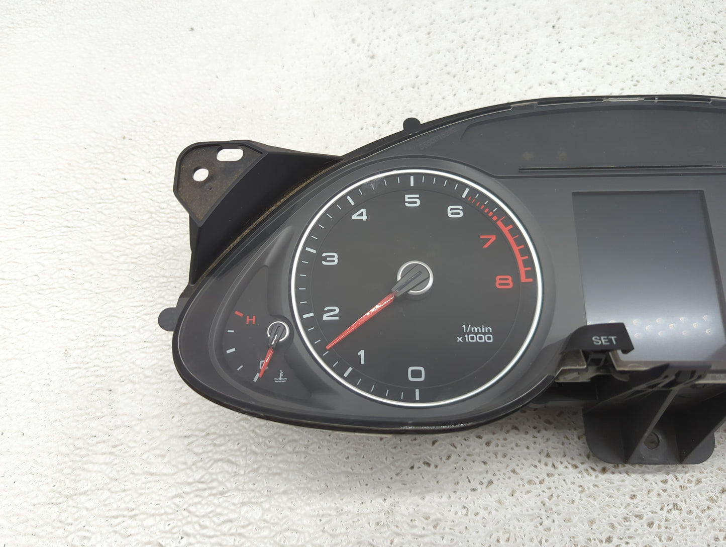 2013-2016 Audi A4 Instrument Cluster Speedometer Gauges P/N:8K0920951E Miles:84K Fits Fits 2013 2014 2015 2016 OEM Used Auto