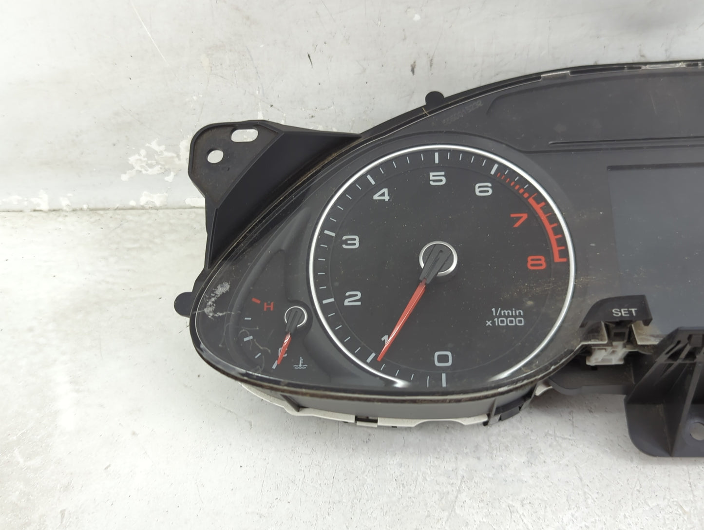 2013-2016 Audi A4 Instrument Cluster Speedometer Gauges P/N:8K0920951E Miles:82K Fits Fits 2013 2014 2015 2016 OEM Used Auto