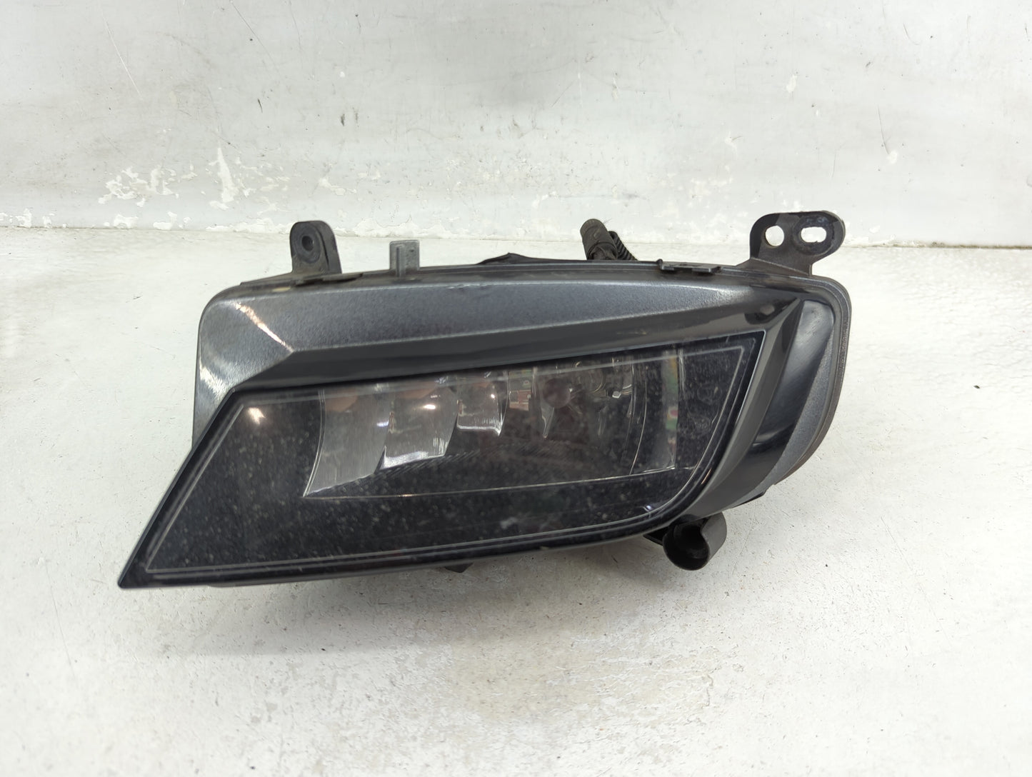 2013-2016 Audi A4 Passenger Right Oem Fog Light Lamp Black 1454506 - Oemusedautoparts1.com