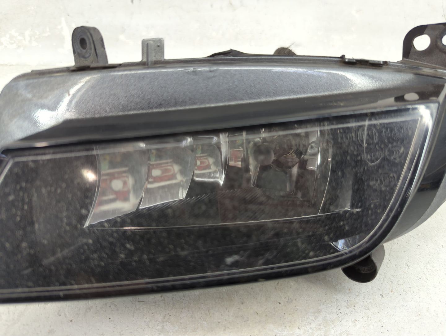 2013-2016 Audi A4 Passenger Right Oem Fog Light Lamp Black 1454506 - Oemusedautoparts1.com