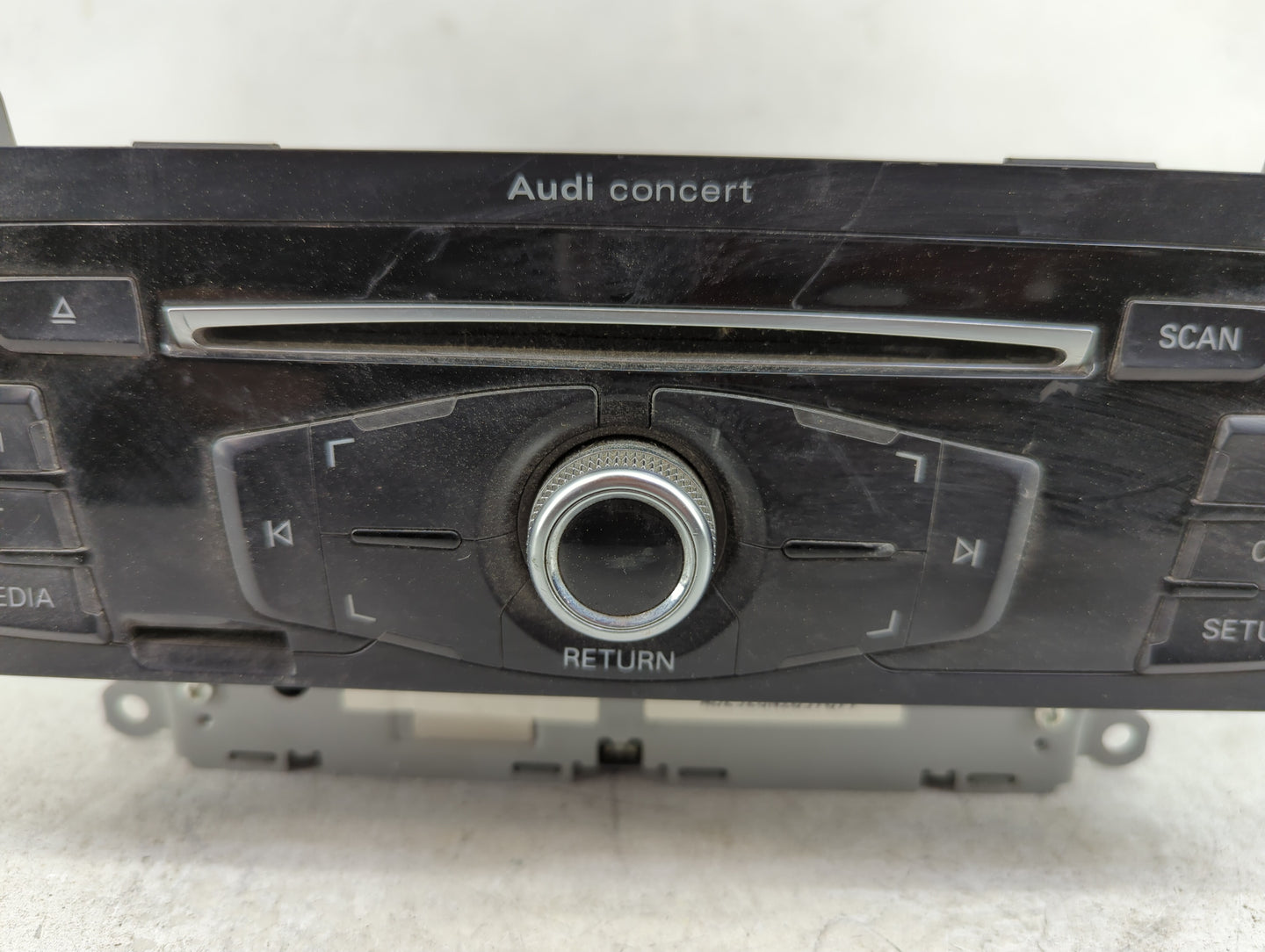 2013-2016 Audi A4 Radio AM FM Cd Player Receiver Replacement P/N:8R1 035 186 Q Fits Fits 2011 2012 2013 2014 2015 2016 2017 