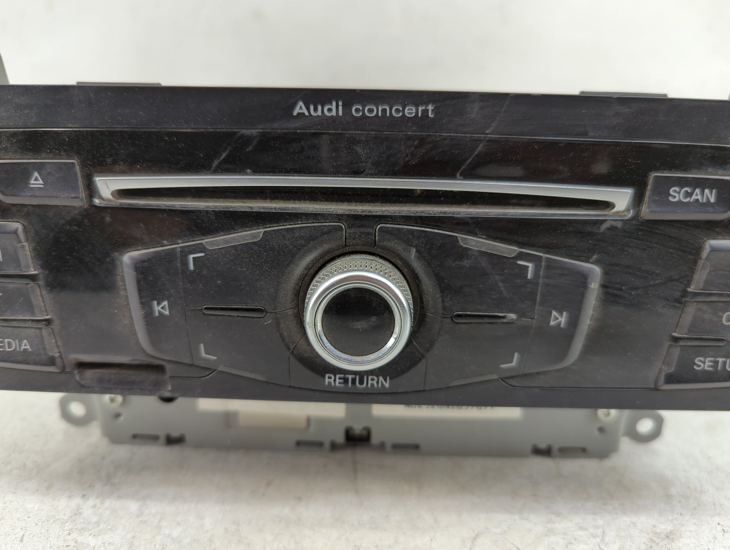 2013-2016 Audi A4 Radio AM FM Cd Player Receiver Replacement P/N:8R1 035 186 Q Fits Fits 2011 2012 2013 2014 2015 2016 2017 