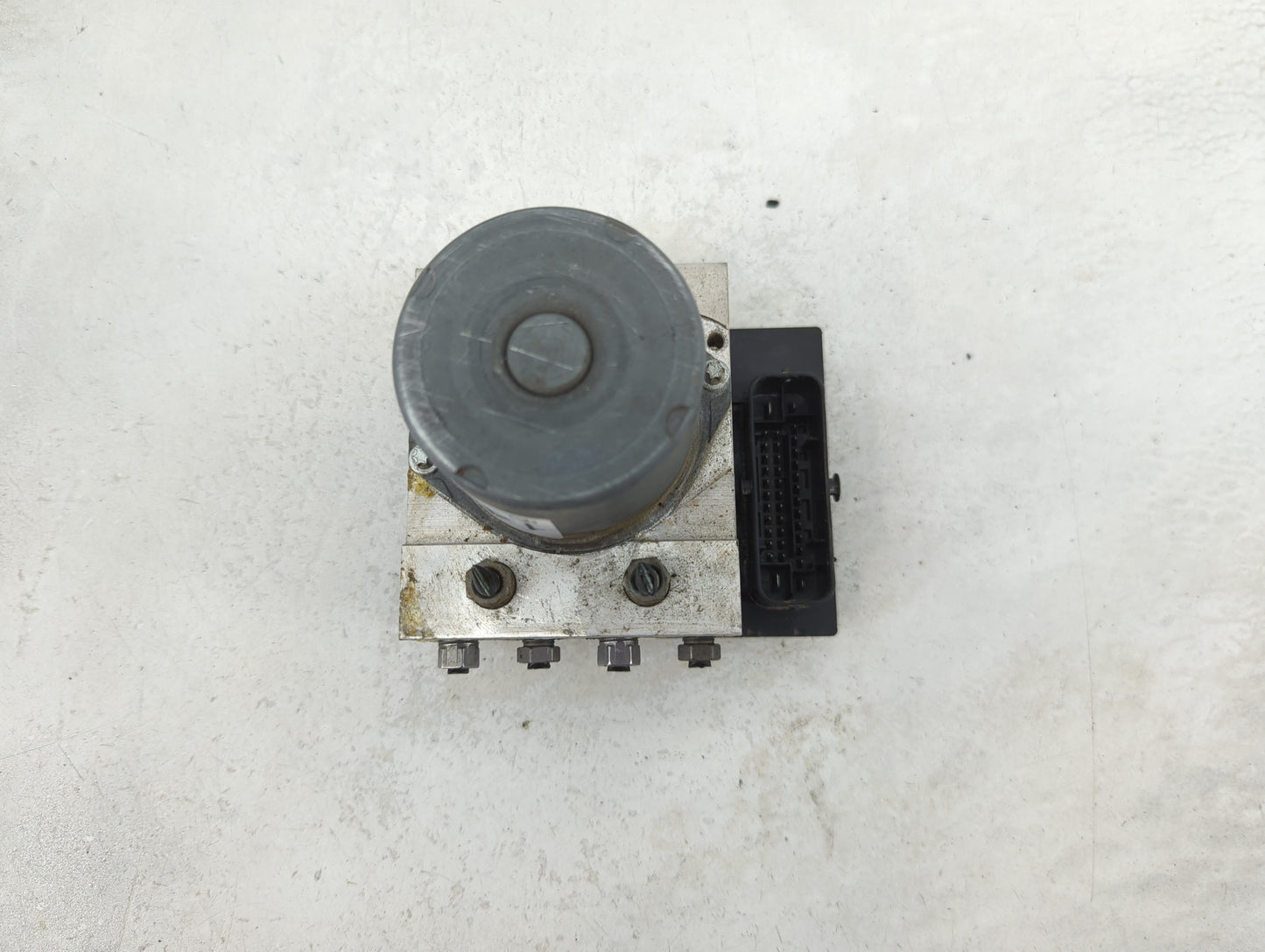 2014-2016 Audi A4 ABS Pump Control Module Replacement P/N:8K0 907 379 CK Fits Fits 2014 2015 2016 OEM Used Auto Parts - Oemu