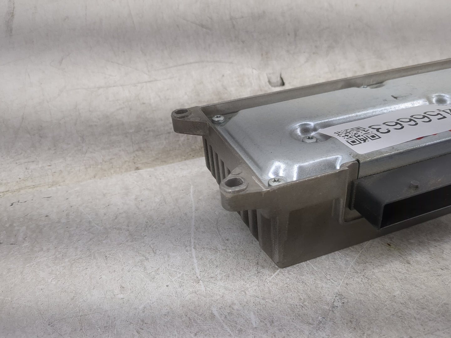 2013-2016 Audi A4 Radio Speaker Amplifier 8r1035223a - Oemusedautoparts1.com