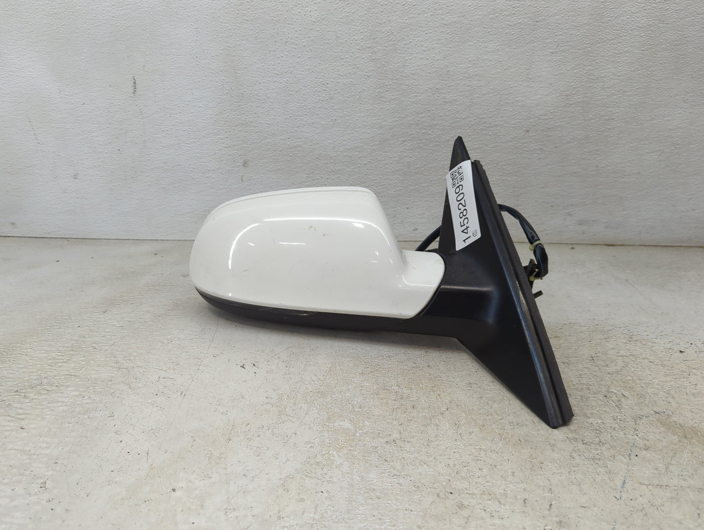 2010-2016 Audi A4 Passenger Side View Mirror - Right Door Mirror OEM Used - Oemusedautoparts1.com