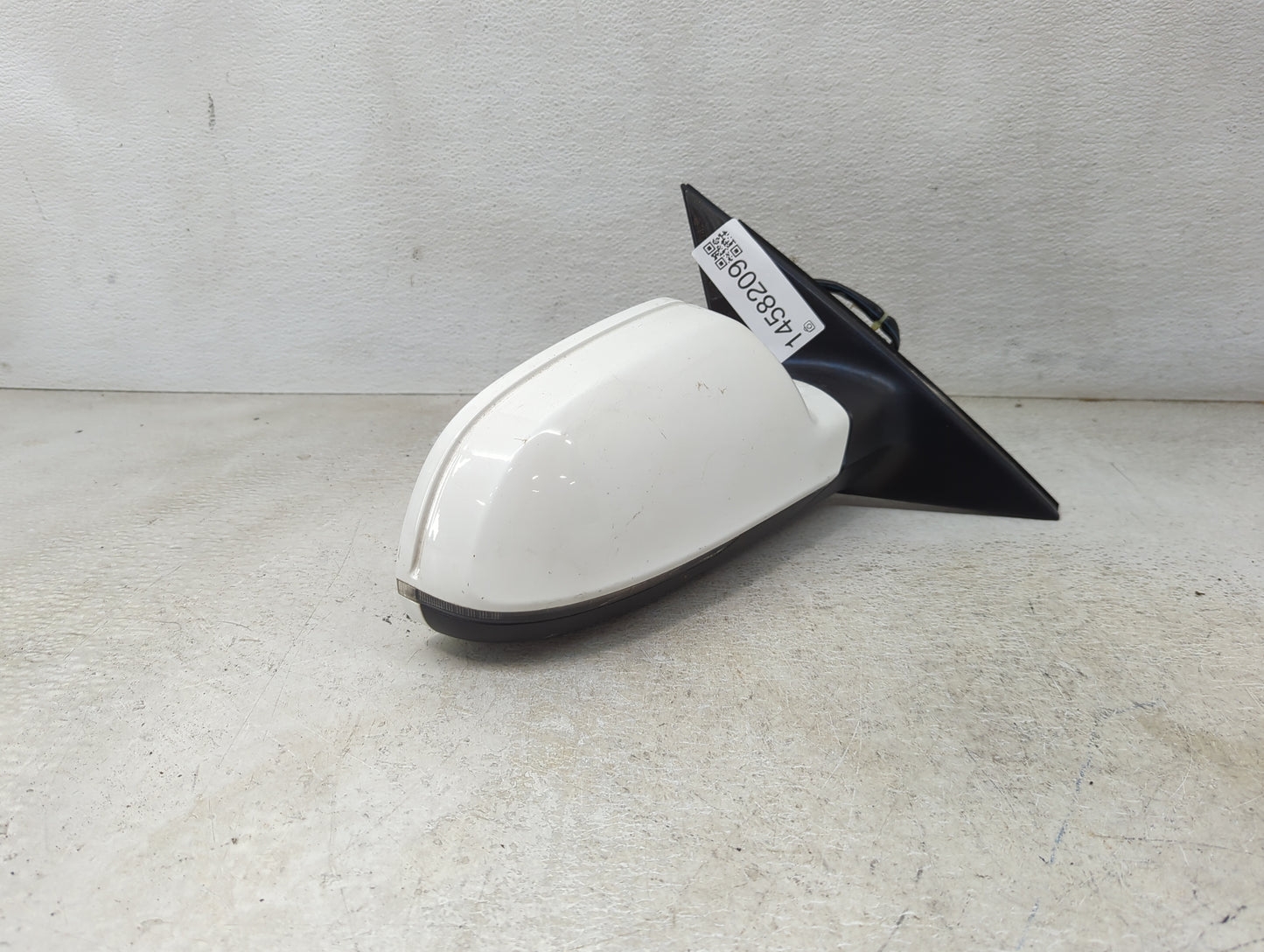 2010-2016 Audi A4 Passenger Side View Mirror - Right Door Mirror OEM Used - Oemusedautoparts1.com
