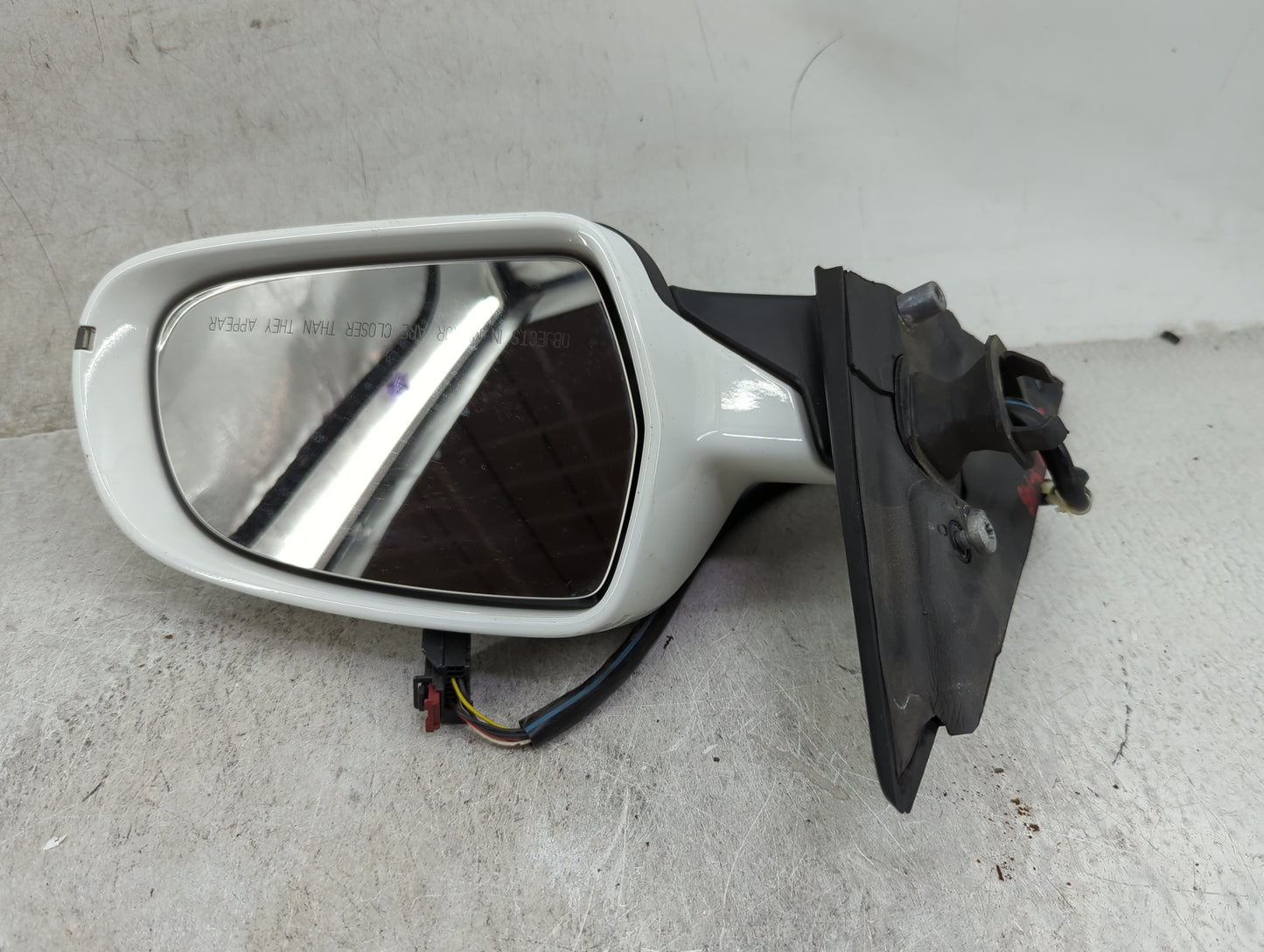 2010-2016 Audi A4 Passenger Side View Mirror - Right Door Mirror OEM Used - Oemusedautoparts1.com