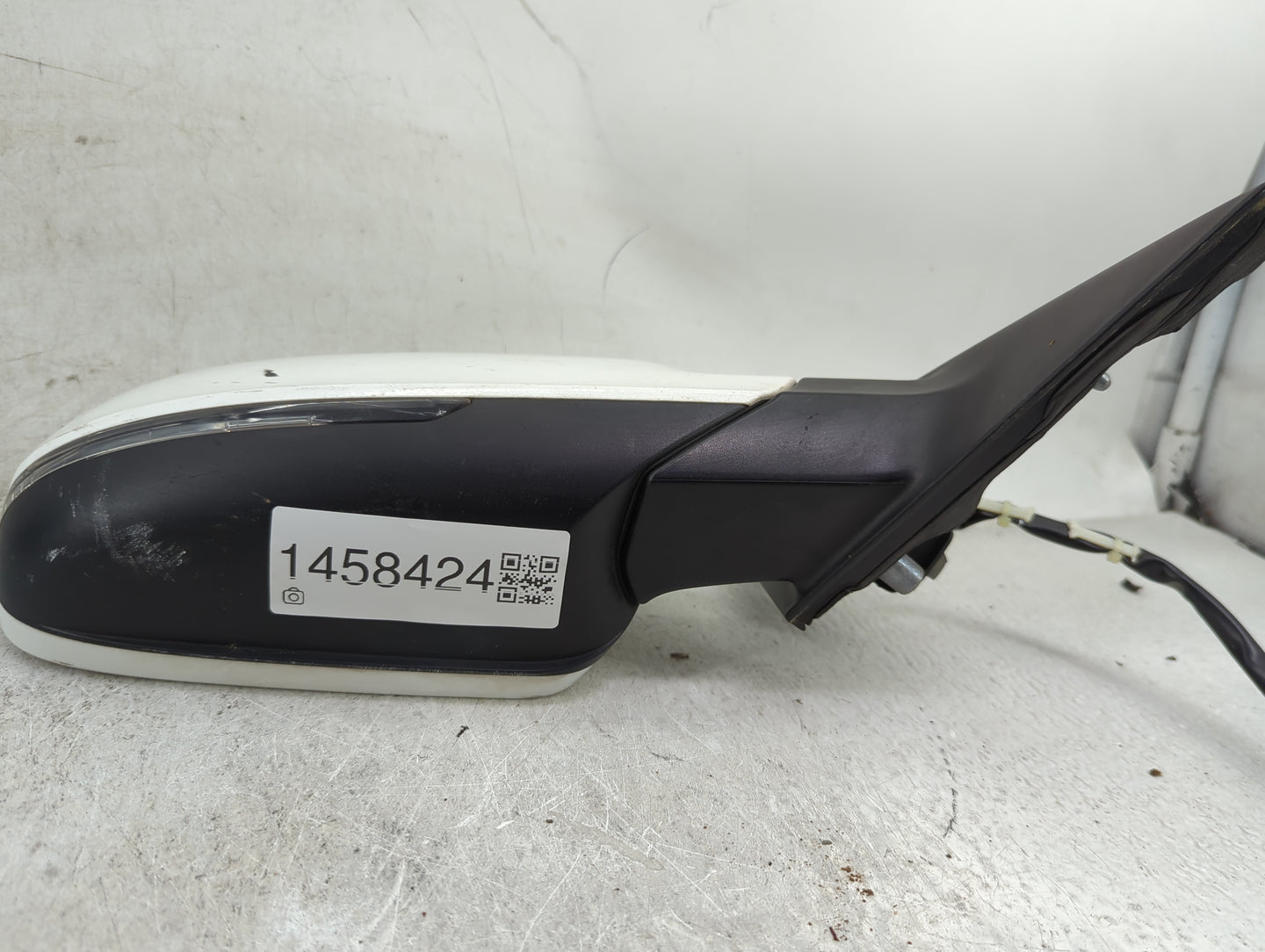 2010-2016 Audi A4 Passenger Side View Mirror - Right Door Mirror OEM Used - Oemusedautoparts1.com