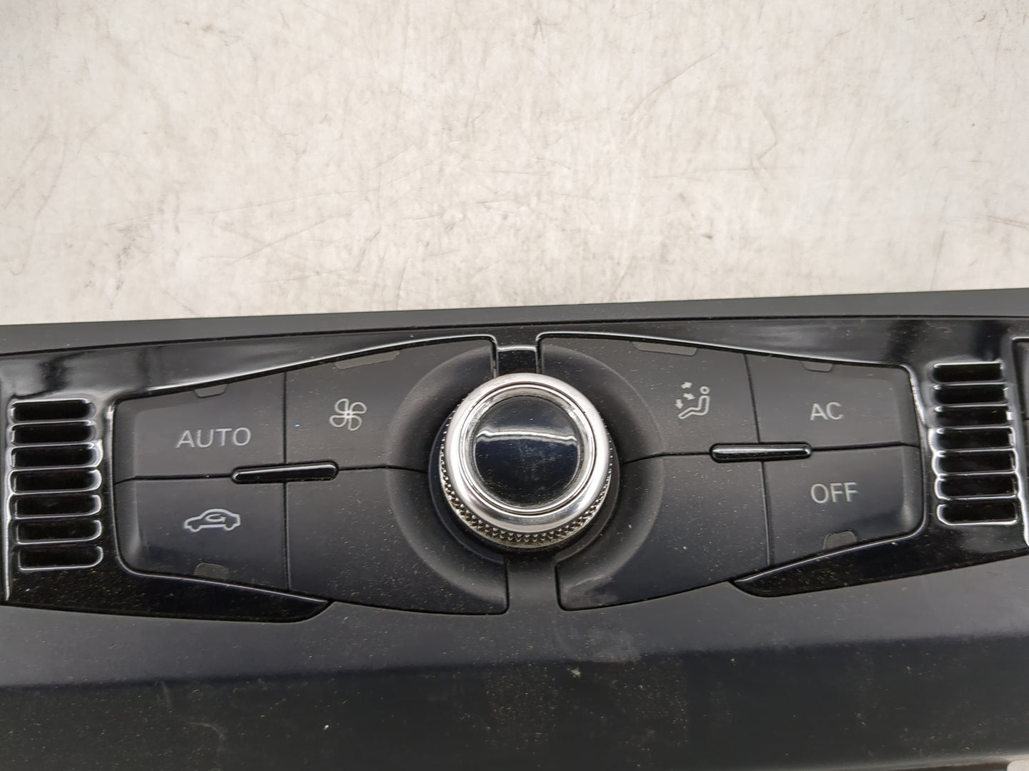 2013-2016 Audi A4 Climate Control Module Temperature AC/Heater Replacement P/N:8K1 820 043 Q Fits Fits 2013 2014 2015 2016 2