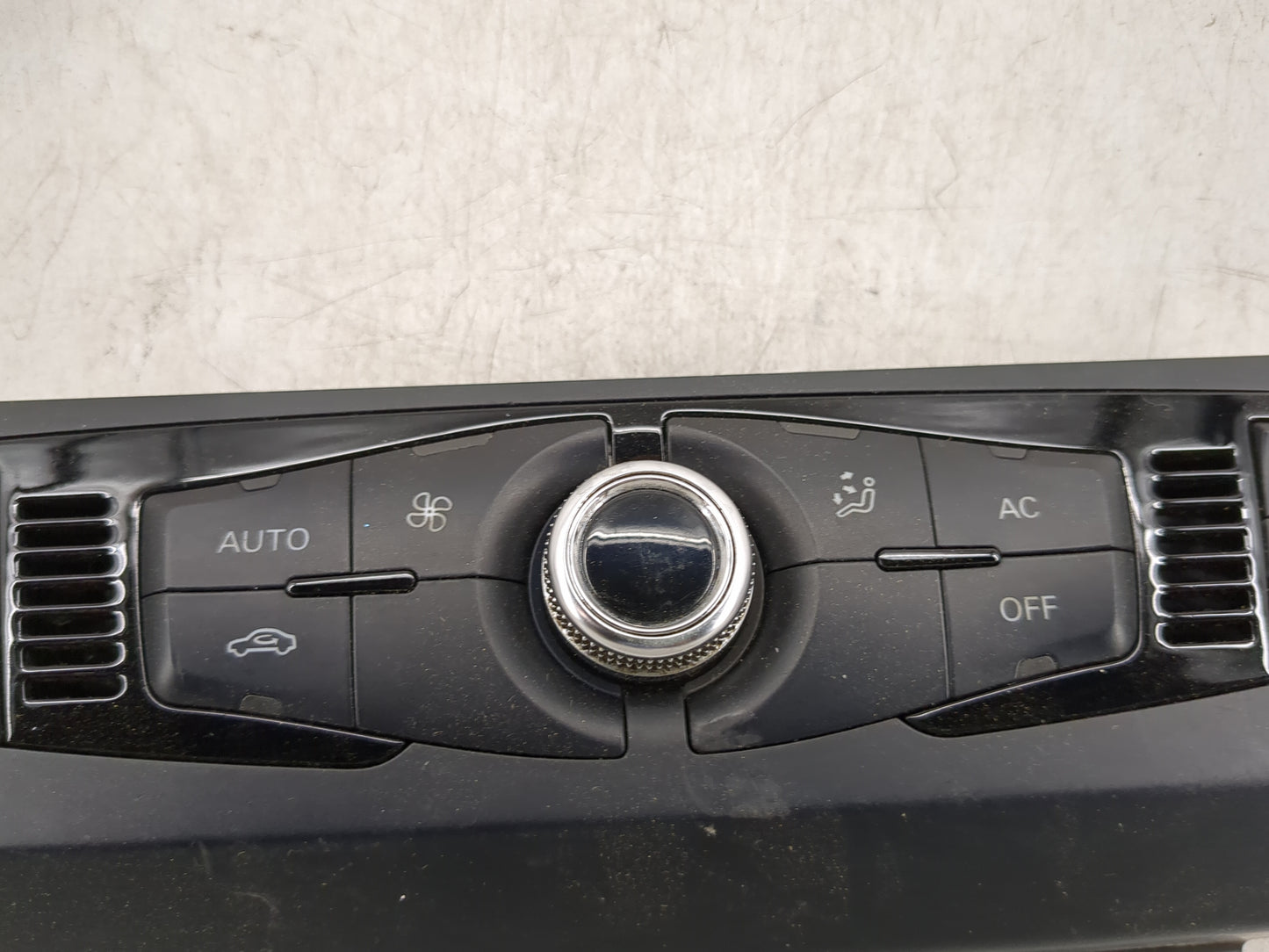 2013-2016 Audi A4 Climate Control Module Temperature AC/Heater Replacement P/N:8K1 820 043 Q Fits Fits 2013 2014 2015 2016 2