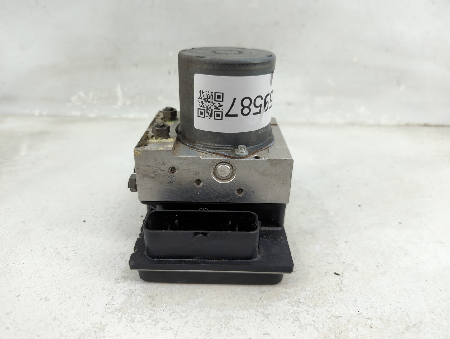 2014-2016 Audi A4 ABS Pump Control Module Replacement P/N:8K0907379CN 0265052150, 0265234039, 8K0614517GT Fits Fits 2014 201