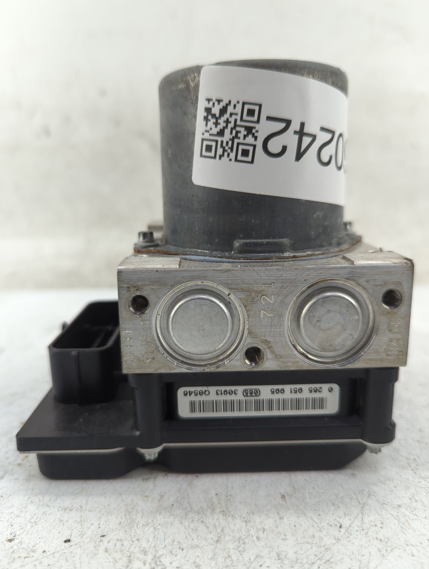 2014-2016 Audi A4 ABS Pump Control Module Replacement P/N:8K0 907 379 CF Fits Fits 2014 2015 2016 2017 OEM Used Auto Parts -