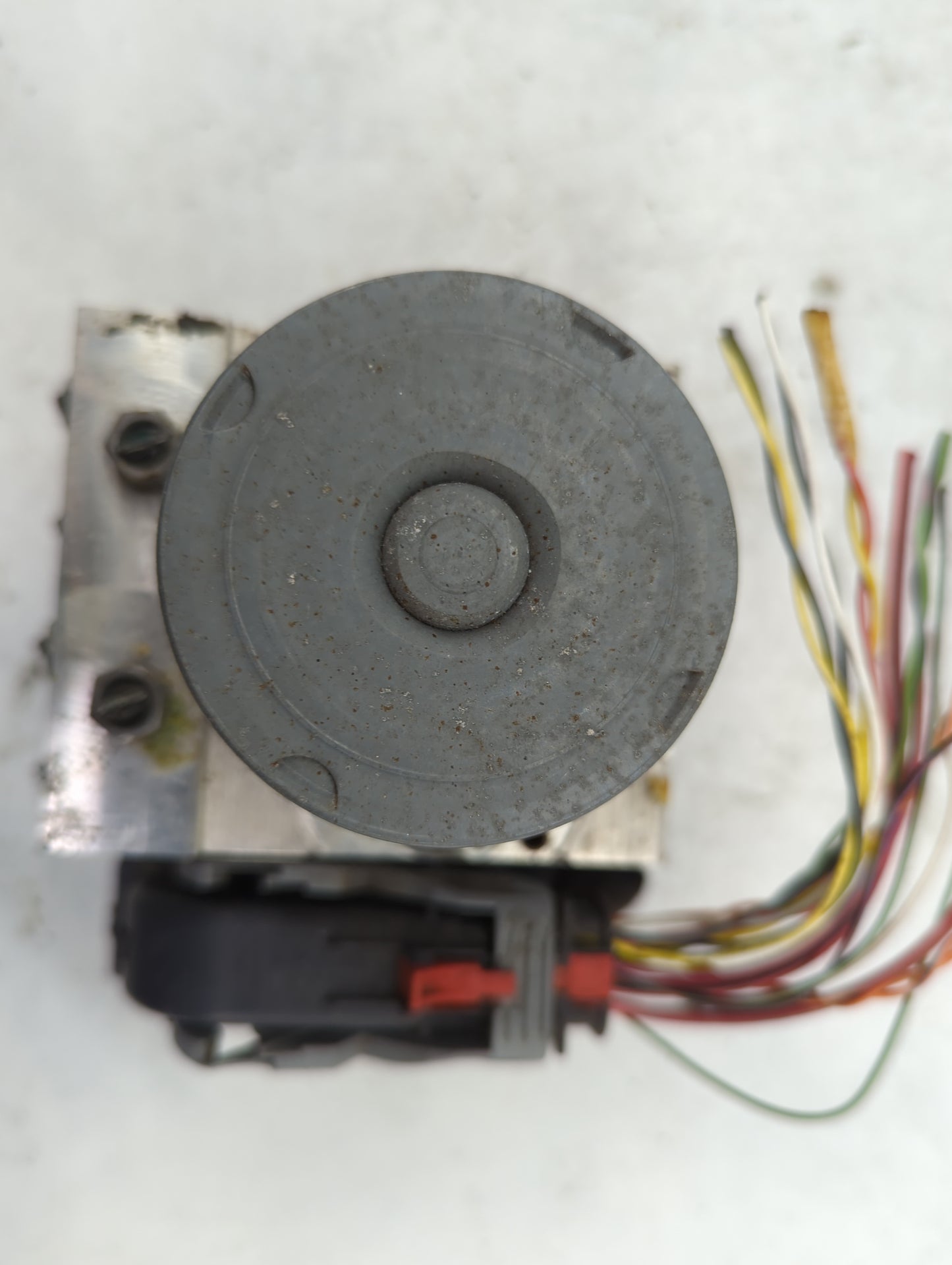 2014-2016 Audi A4 ABS Pump Control Module Replacement P/N:8K0 907 379 CP Fits Fits 2014 2015 2016 2017 OEM Used Auto Parts -