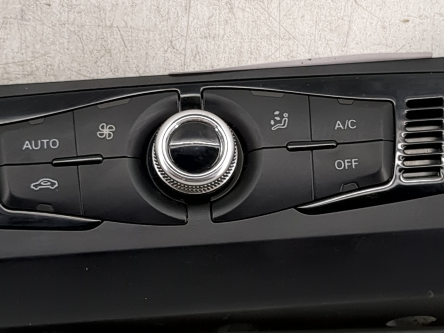 2013-2016 Audi A4 Climate Control Module Temperature AC/Heater Replacement P/N:8K1 820 043 AM Fits Fits 2013 2014 2015 2016 