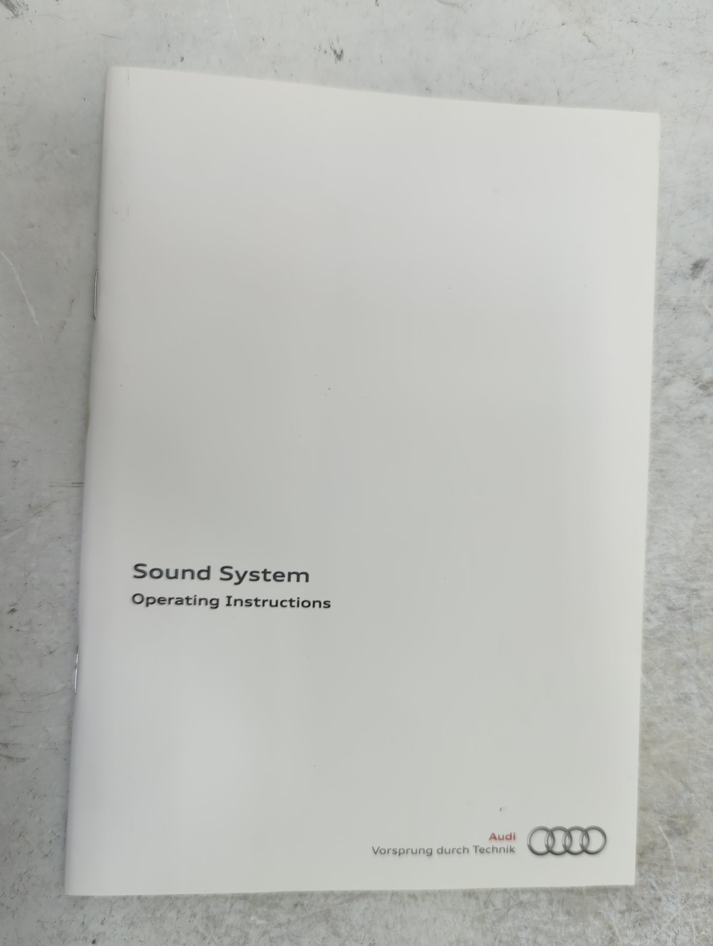 2014 Audi A4 Owners Manual Book Guide P/N:142.561.8K0.23 1425618K023, 121.566.8RA.21, 1215668A21 OEM Used Auto Parts - Oemus
