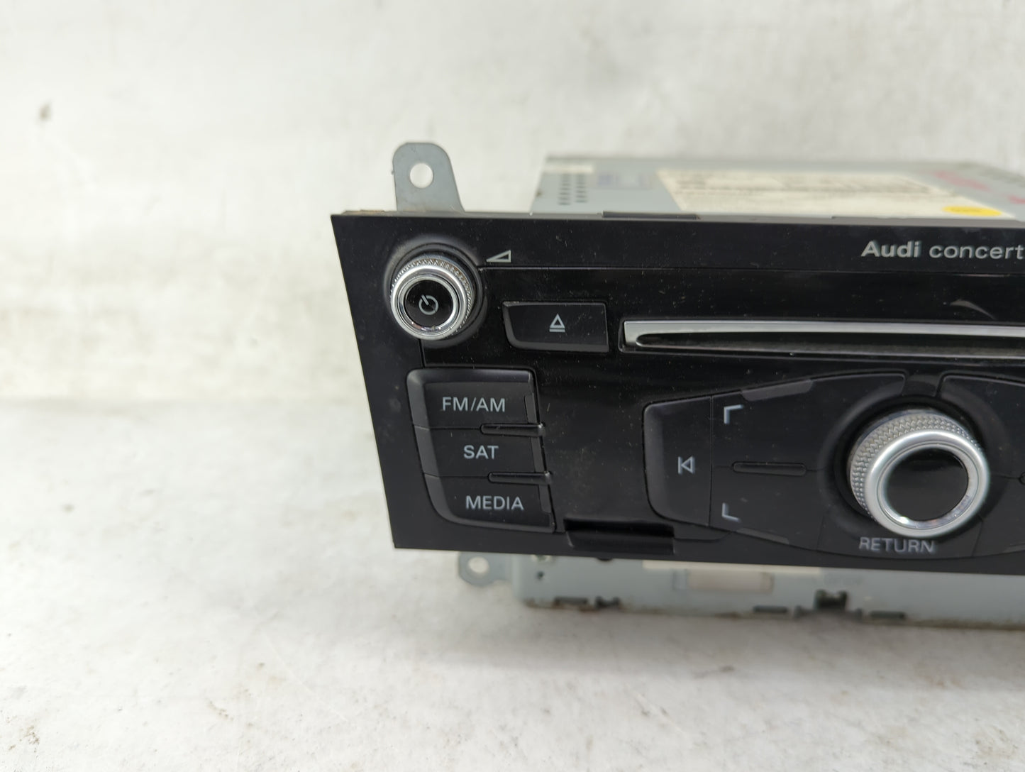 2013-2016 Audi A4 Radio AM FM Cd Player Receiver Replacement P/N:8R1035186Q Fits Fits 2013 2014 2015 2016 OEM Used Auto Part