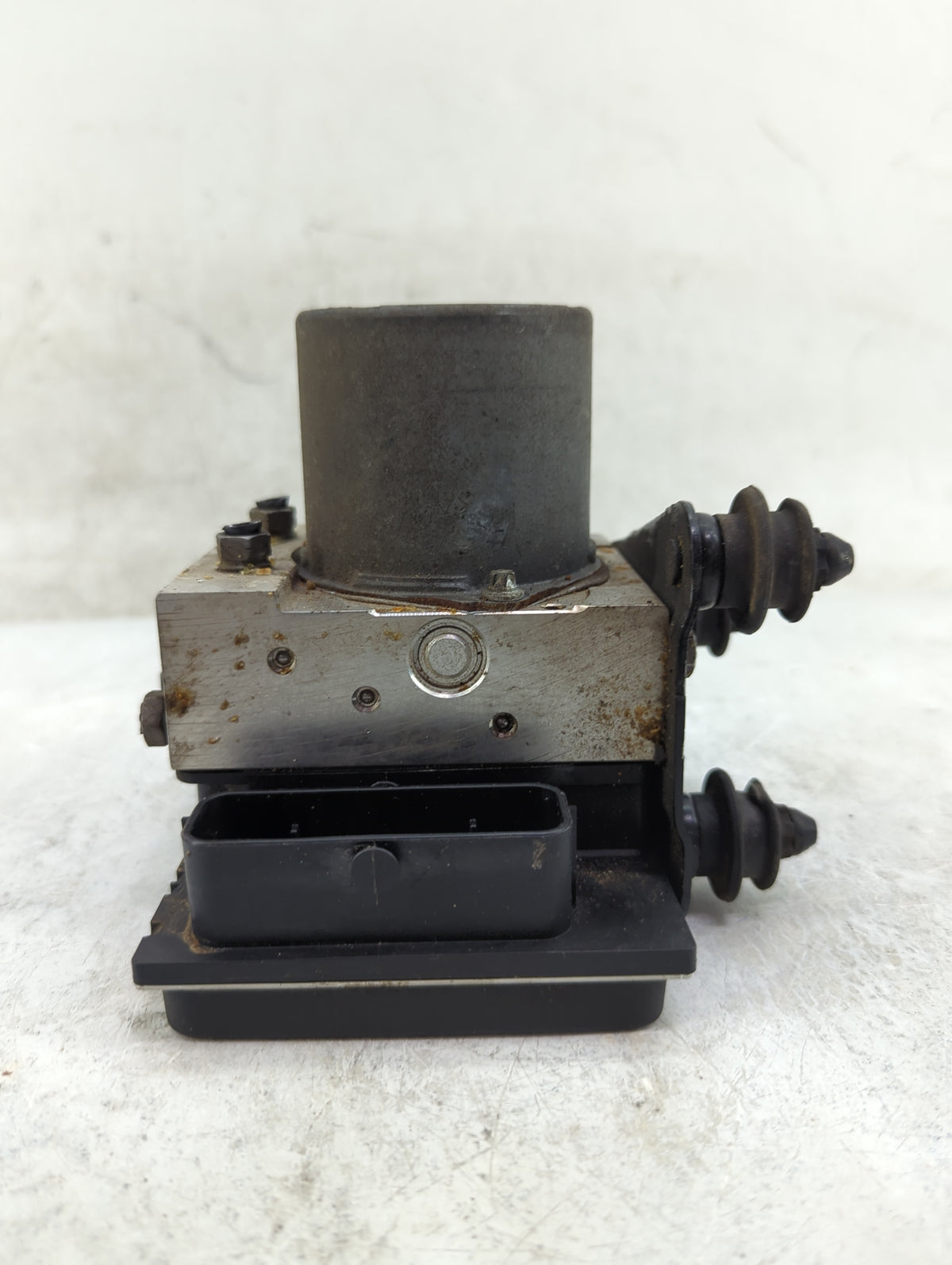 2014-2016 Audi A4 Anti-Lock Brake ABS Pump Module Actuator OEM P/N:8K0907379CP Fits Fits 2014 2015 2016 2017 OEM Used Auto P