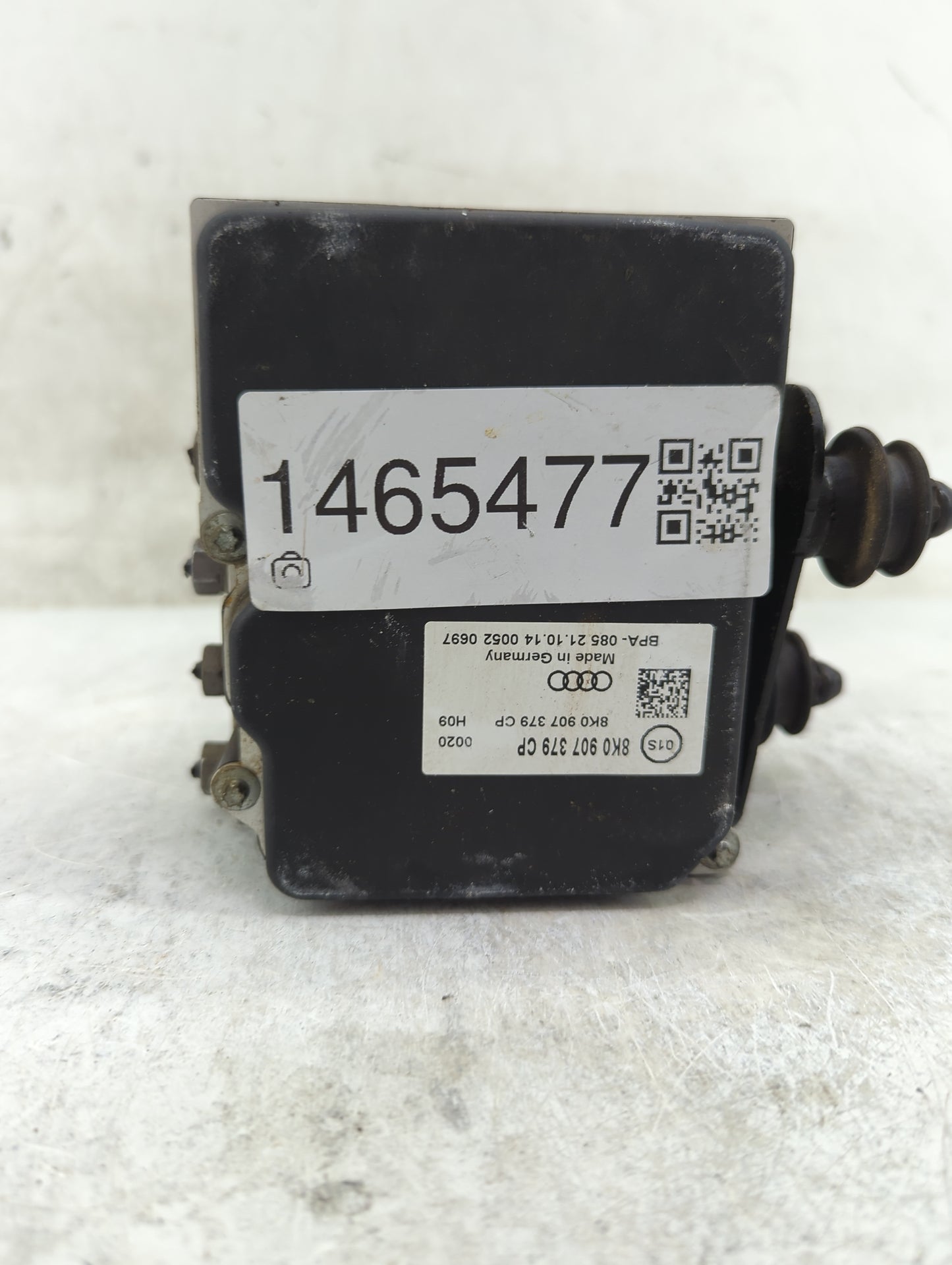 2014-2016 Audi A4 ABS Pump Control Module Replacement P/N:8K0907379CP Fits Fits 2014 2015 2016 2017 OEM Used Auto Parts - Oe