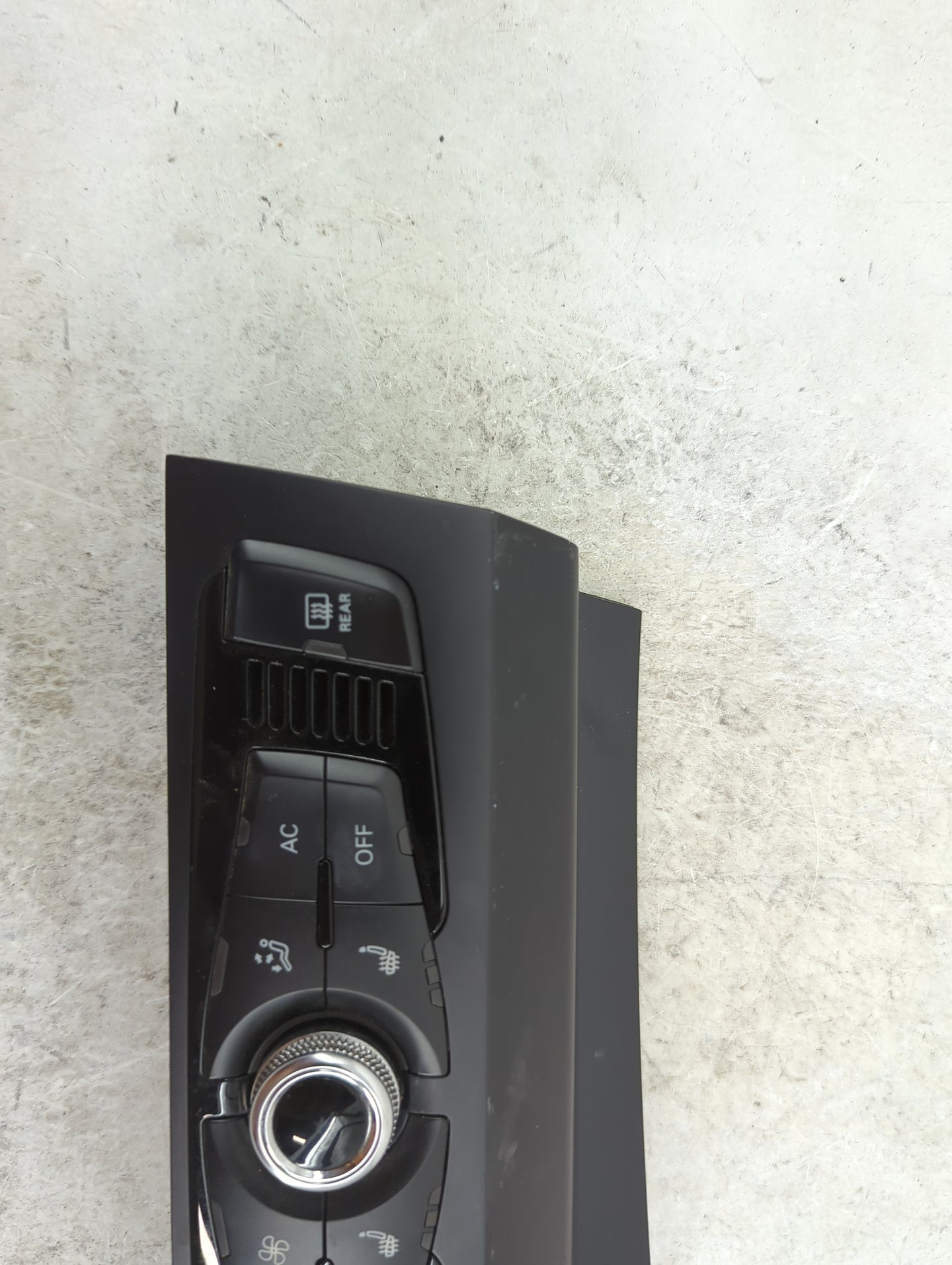 2013-2016 Audi A4 Climate Control Module Temperature AC/Heater Replacement P/N:8K1820043R A2C37832500 Fits OEM Used Auto Par