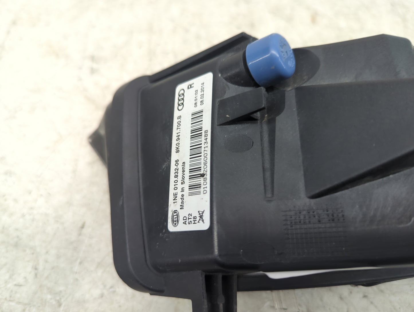 2013-2016 Audi A4 Passenger Right Oem Cornering Light Lamp Black - Oemusedautoparts1.com