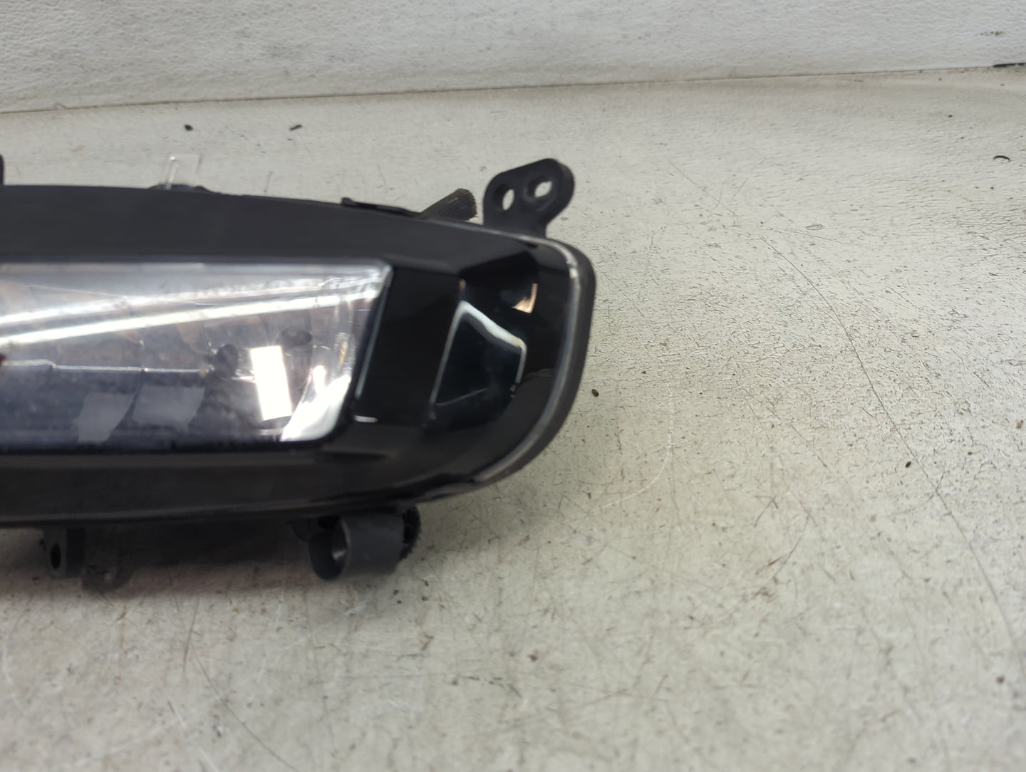 2013-2016 Audi A4 Passenger Right Oem Fog Light Lamp Black 1494596 - Oemusedautoparts1.com