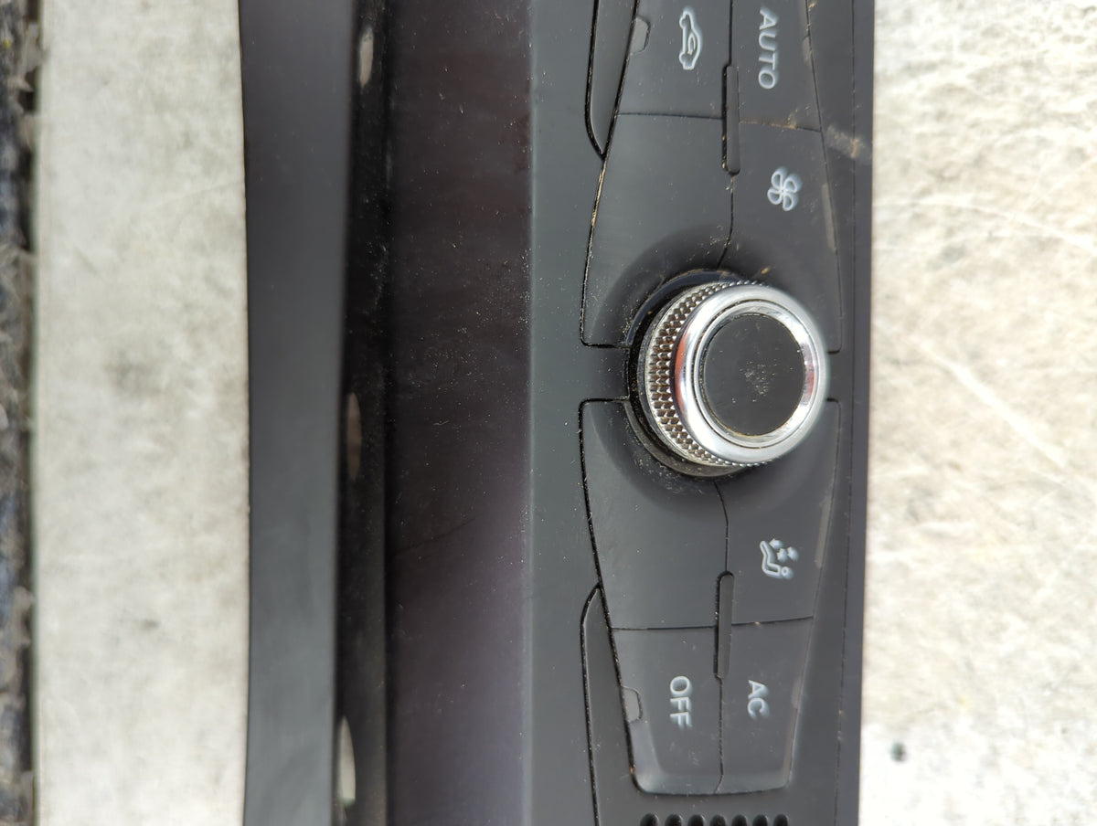 2013-2016 Audi A4 Climate Control Module Temperature AC/Heater Replacement P/N:8K1820043Q A2C37832400 Fits OEM Used Auto Par