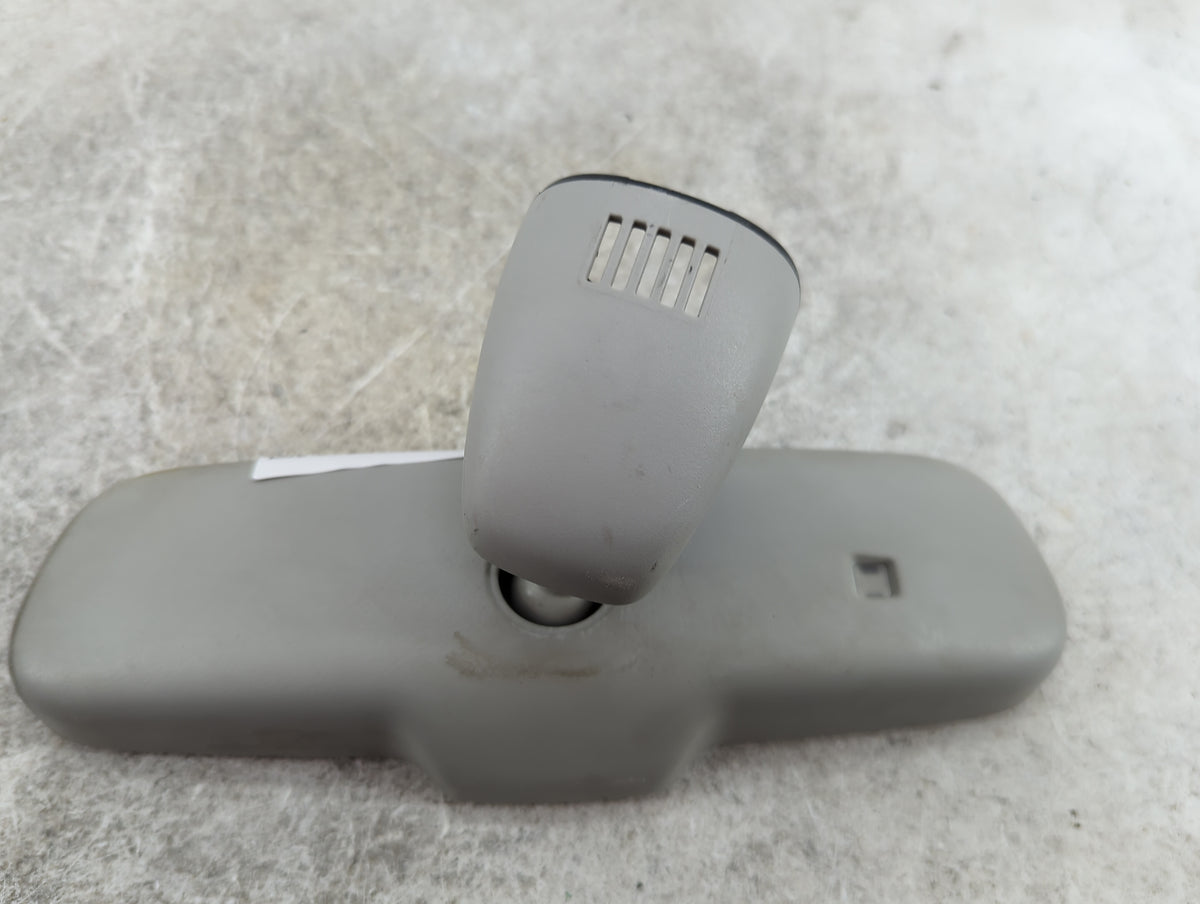 2014 Audi A4 Interior Rear View Mirror Replacement OEM P/N:E13 027507 E11 015885 Fits OEM Used Auto Parts - Oemusedautoparts
