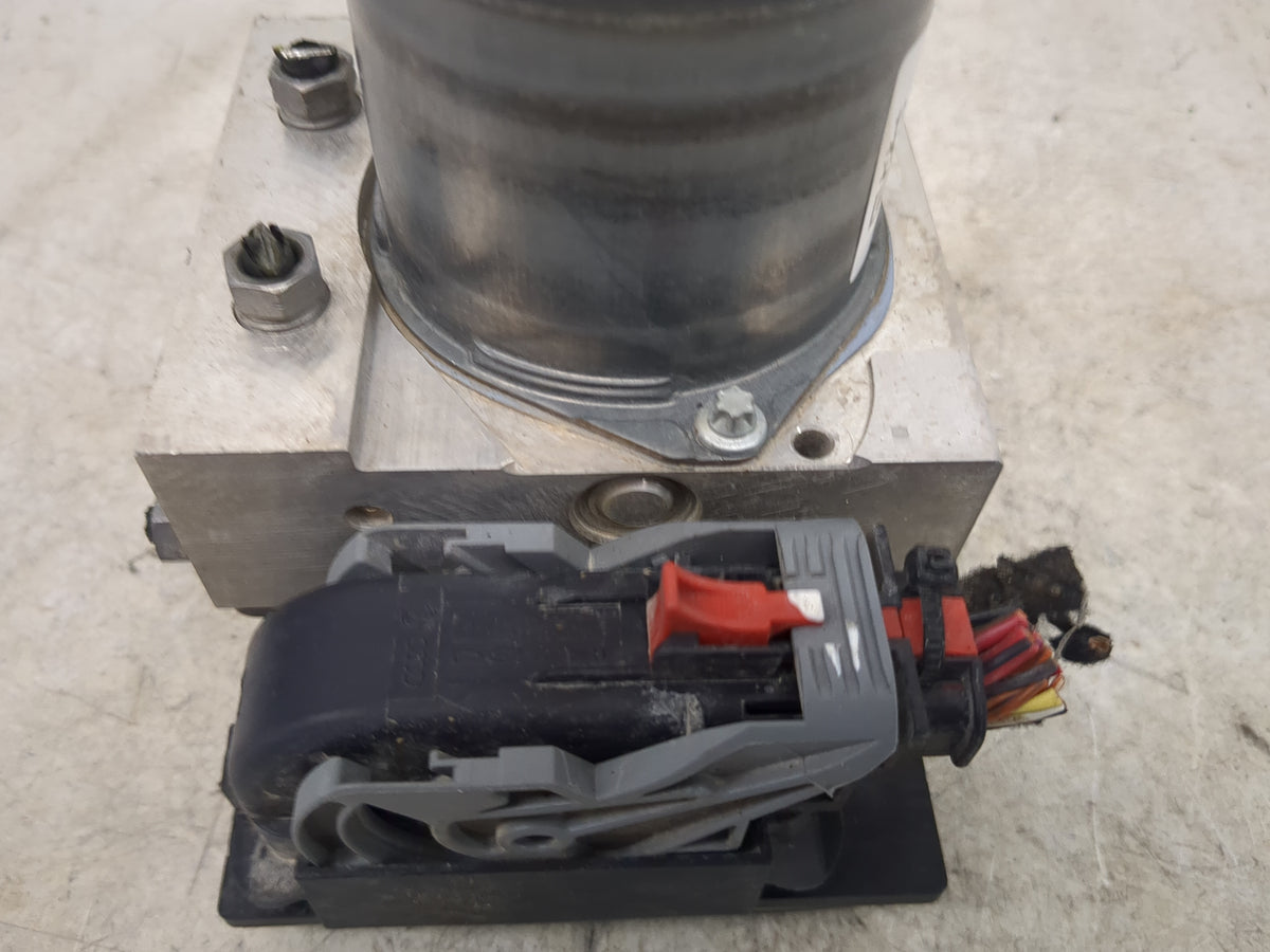 2014-2016 Audi A4 Anti-Lock Brake ABS Pump Module Actuator OEM P/N:0265239299 8K0614517GB, 8K0907379CE Fits Fits 2014 2015 2