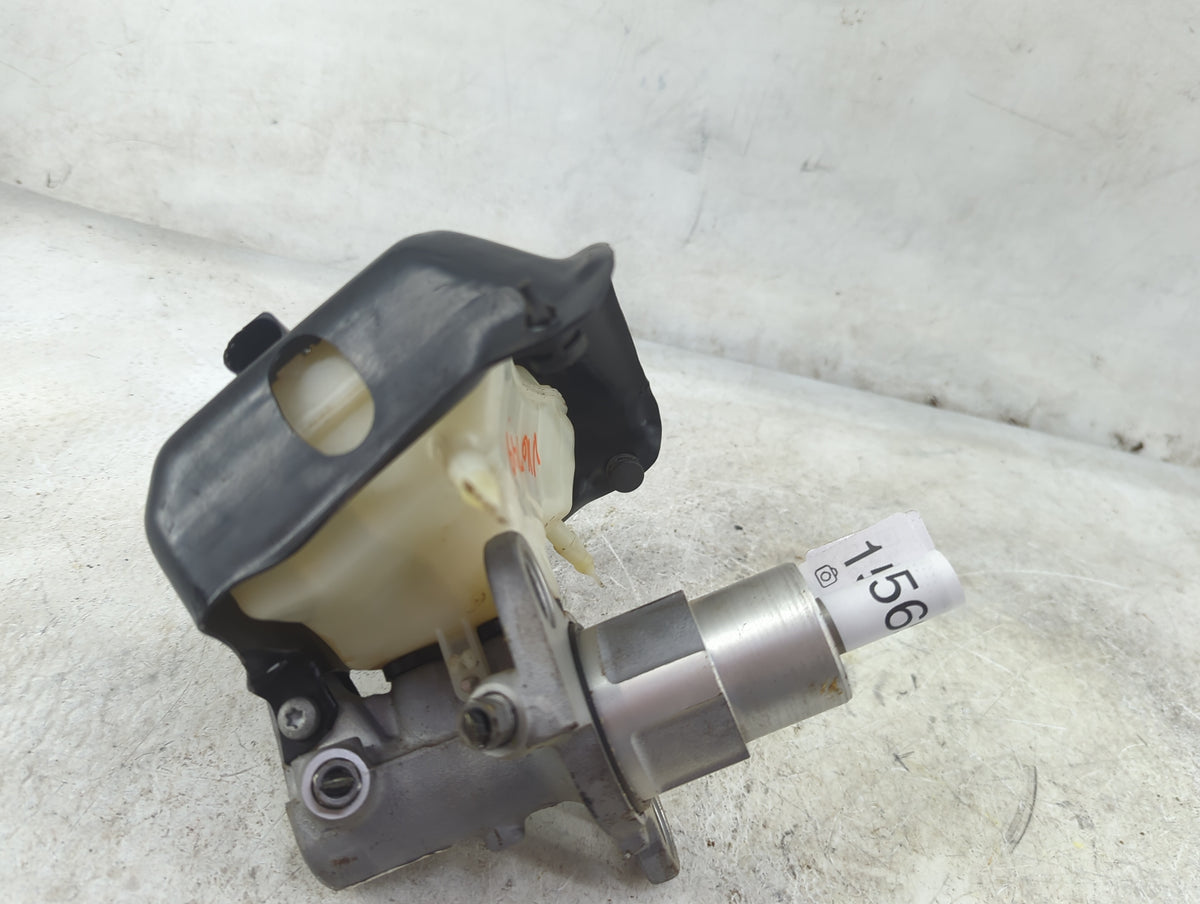 2009-2016 Audi A4 Brake Master Cylinder - Oemusedautoparts1.com