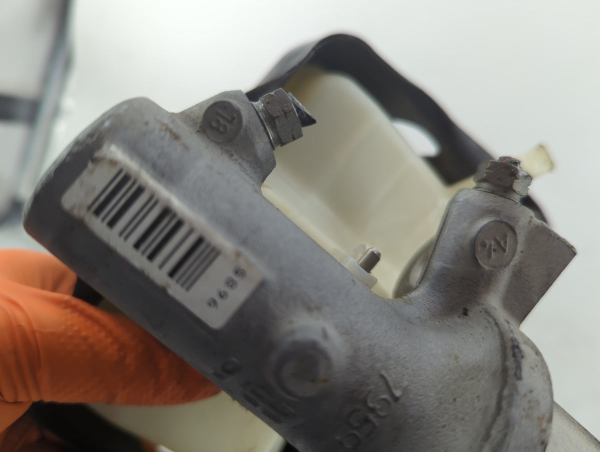 2009-2016 Audi A4 Brake Master Cylinder - Oemusedautoparts1.com