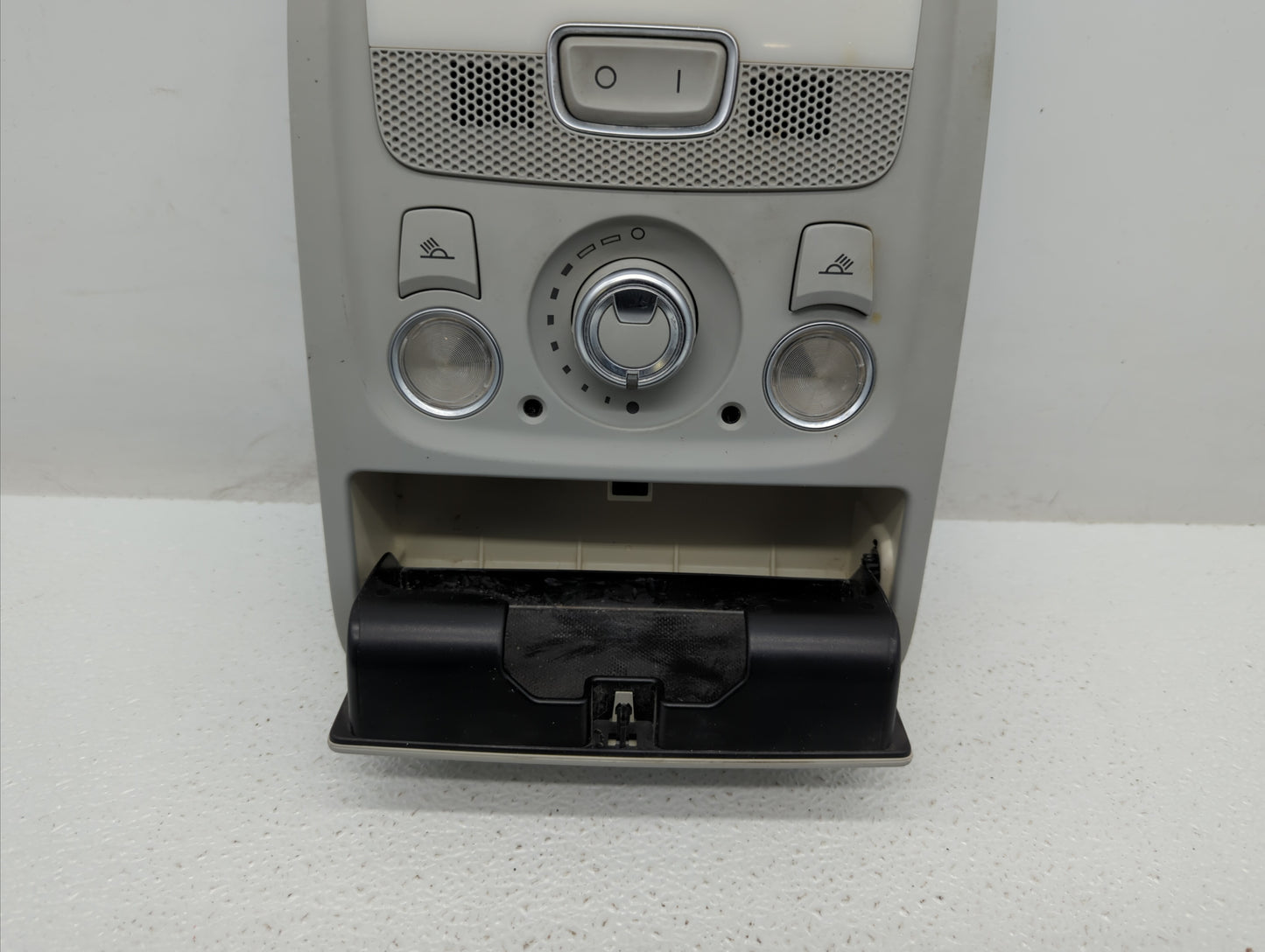 Audi A4 Overhead Console W/rear Climate Control - Oemusedautoparts1.com